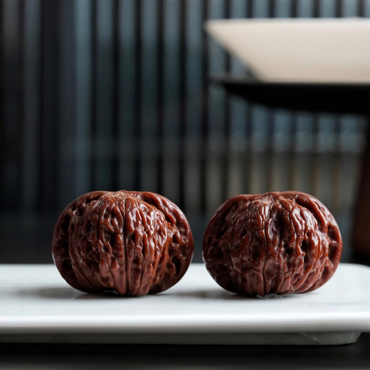 Millstone Wenwan Walnut Guide: Low Profile Shape, Stable Hand Feel, and Classic Balance