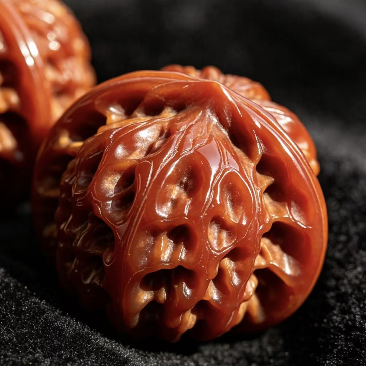 Natural vs. Shaped Wenwan Walnuts: Does Shaping Affect Value?