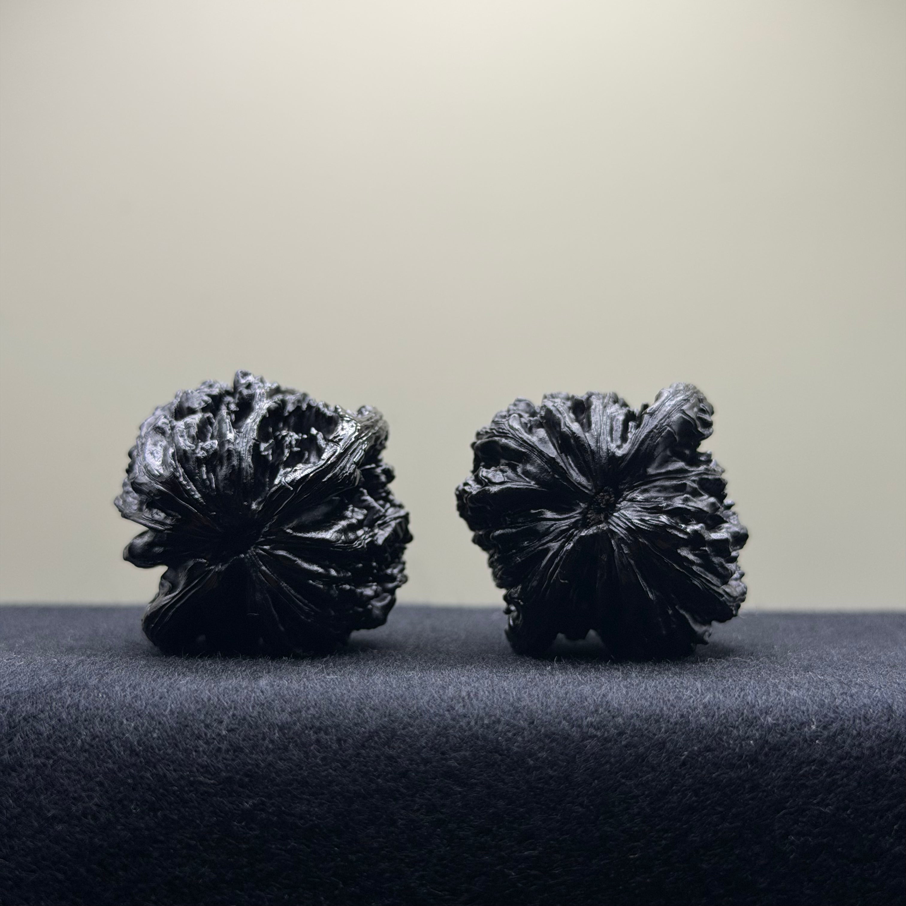 Ground Buried Four Towers Wenwan Walnut · 37mm · Select Ritual