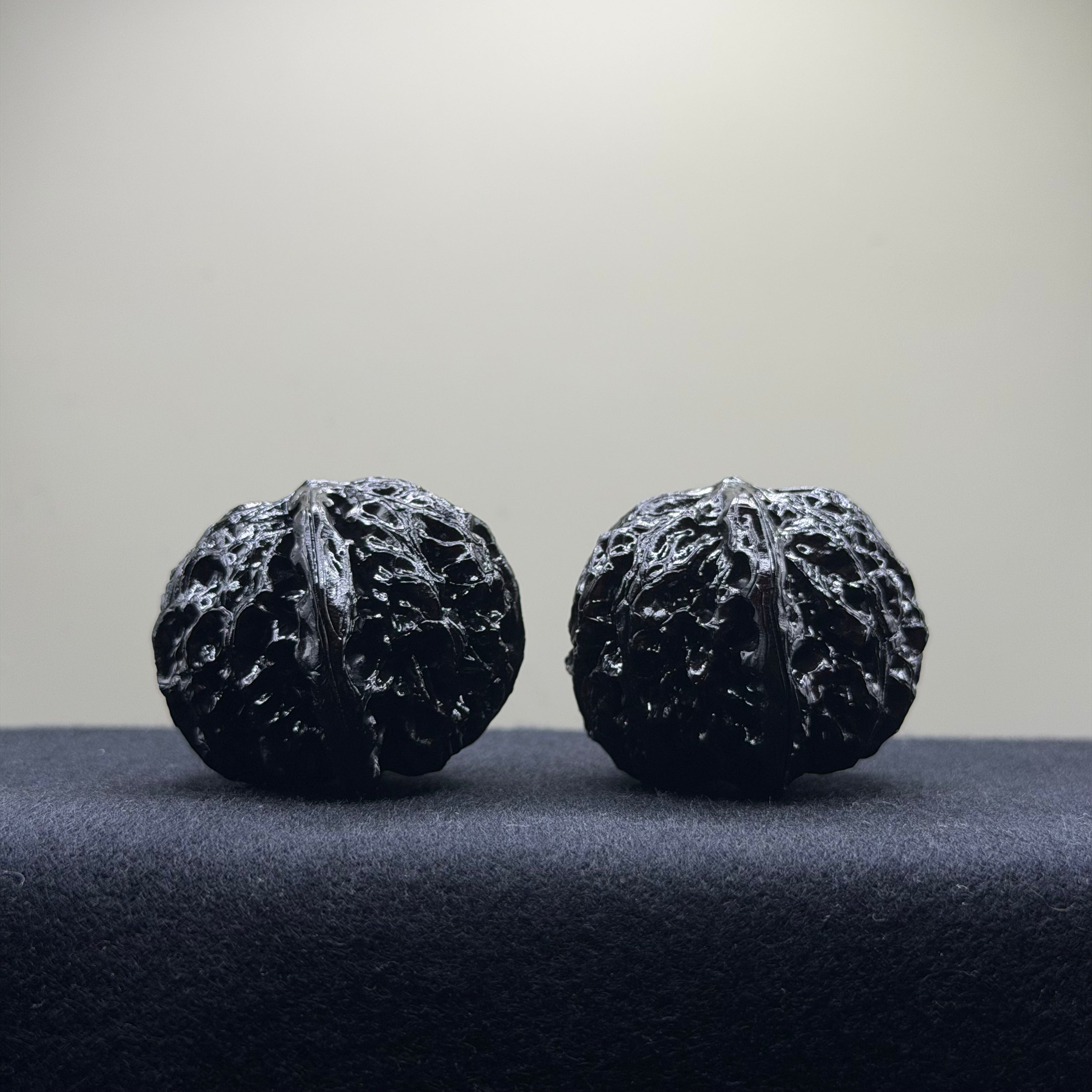 Ground Buried Palace Lantern Wenwan Walnut · 42mm · Select Ritual