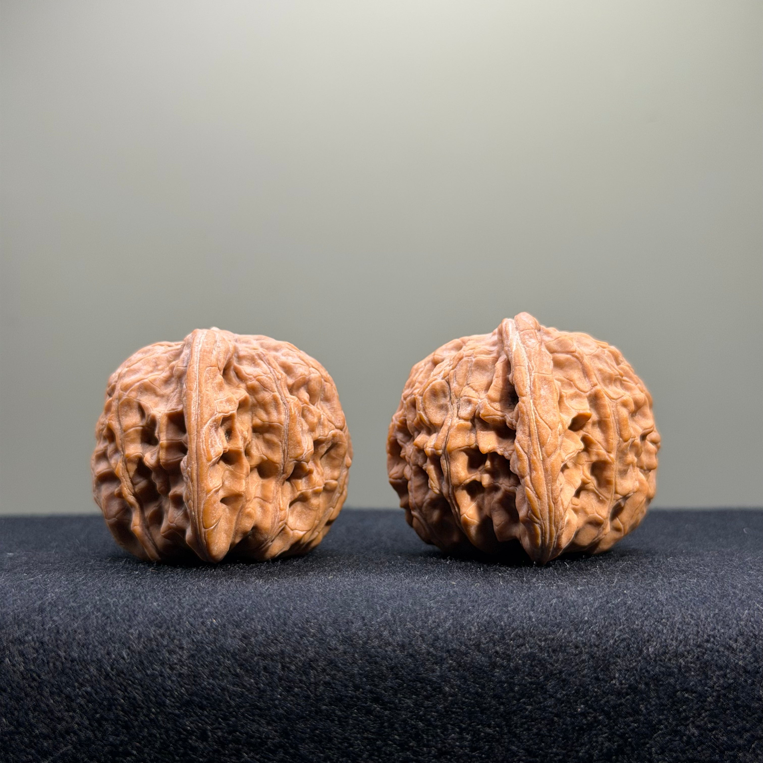 Millstone Wenwan Walnut · 38mm · Natural · Entry Ritual