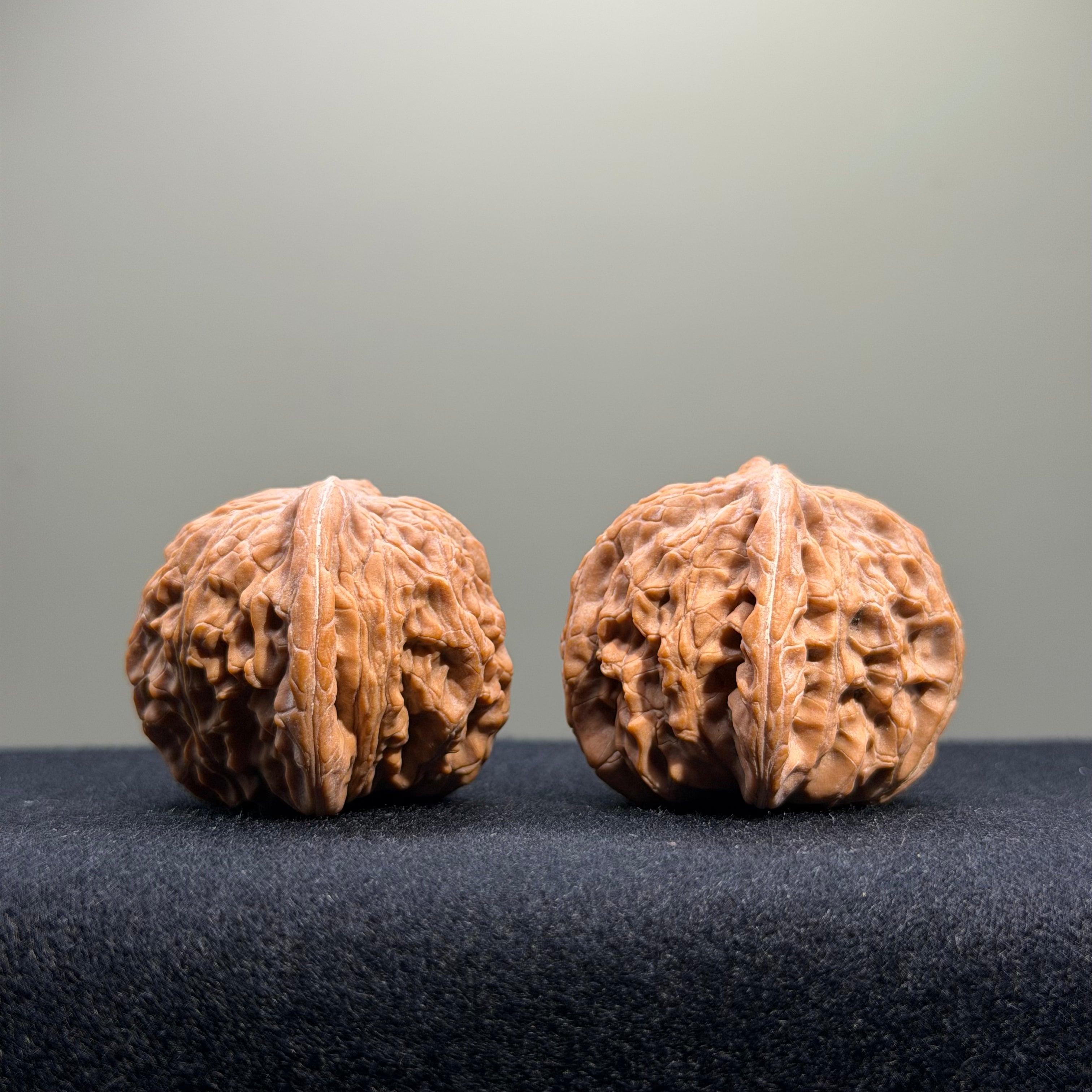 Millstone Wenwan Walnut · 38mm · Natural · Entry Ritual