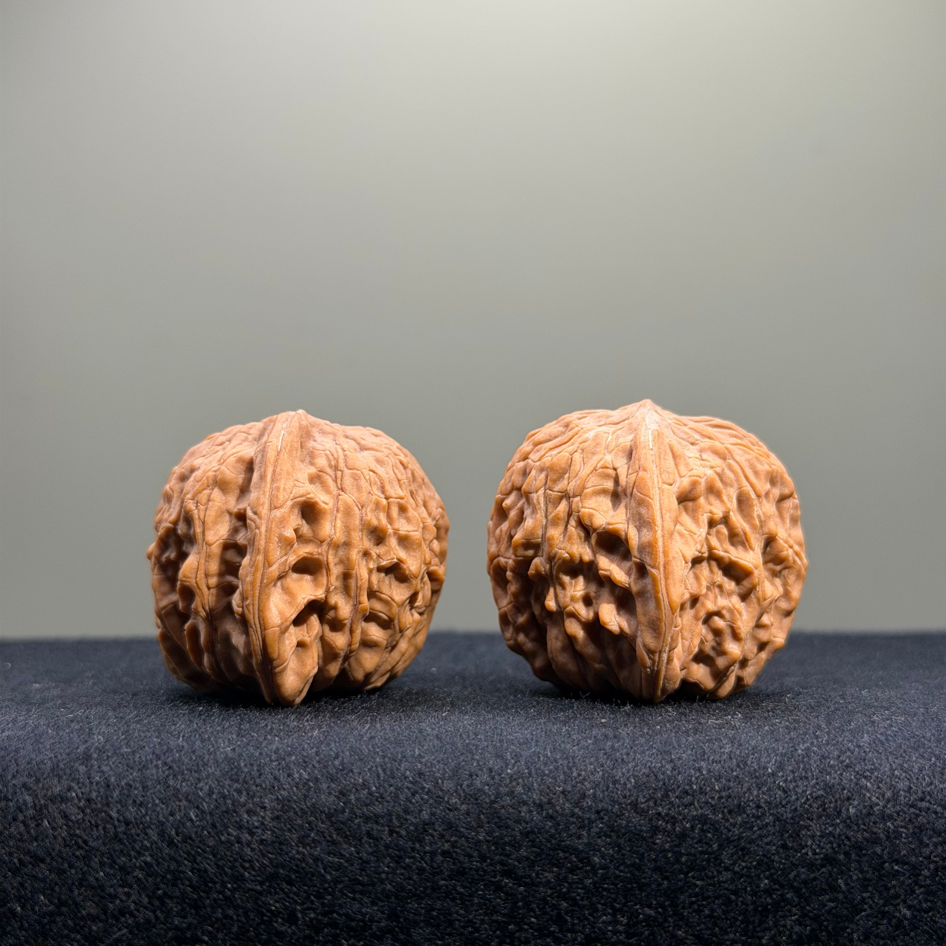 Millstone Wenwan Walnut · 34mm · Natural · Entry Ritual