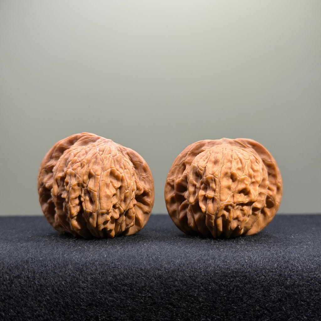 Millstone Wenwan Walnut · 37mm · Natural · Entry Ritual