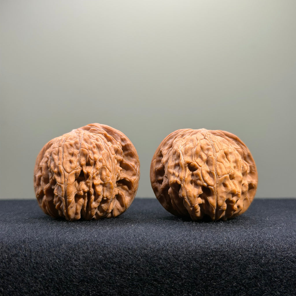 Millstone Wenwan Walnut · 37mm · Natural · Entry Ritual