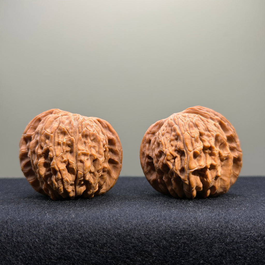 Butterfly Shaped · Millstone Wenwan Walnut · 39mm · Natural · Select Ritual