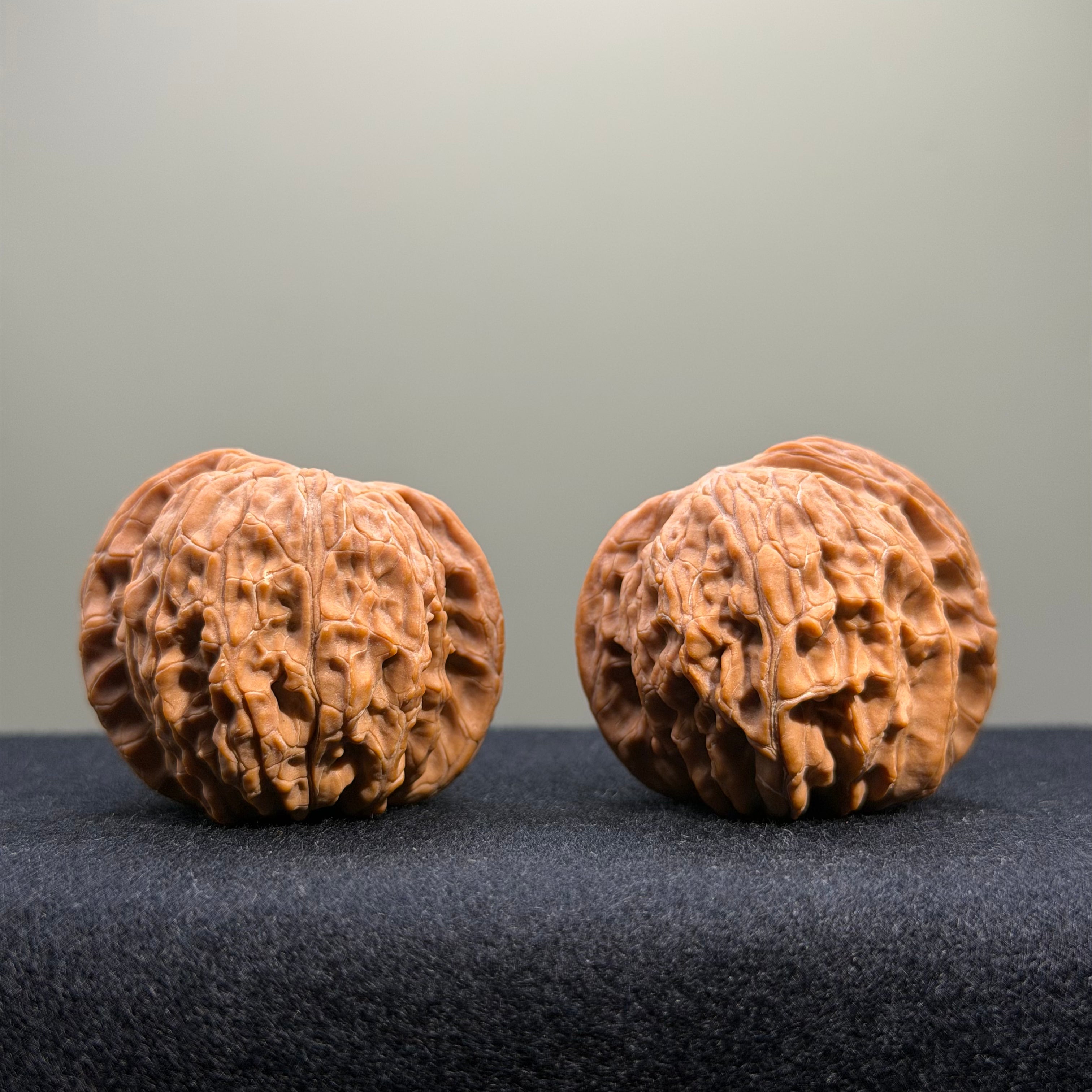 Butterfly Shaped · Millstone Wenwan Walnut · 39mm · Natural · Select Ritual