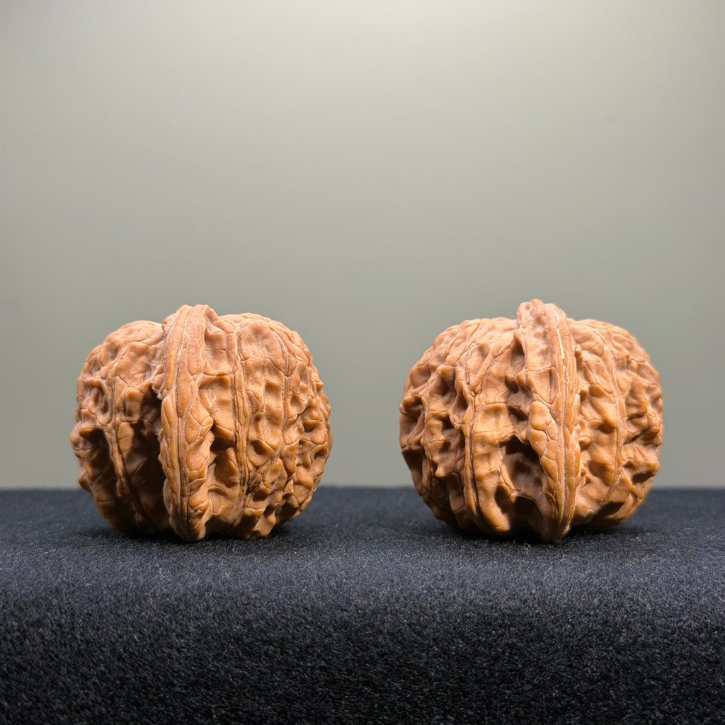 Butterfly Shaped · Millstone Wenwan Walnut · 39mm · Natural · Select Ritual