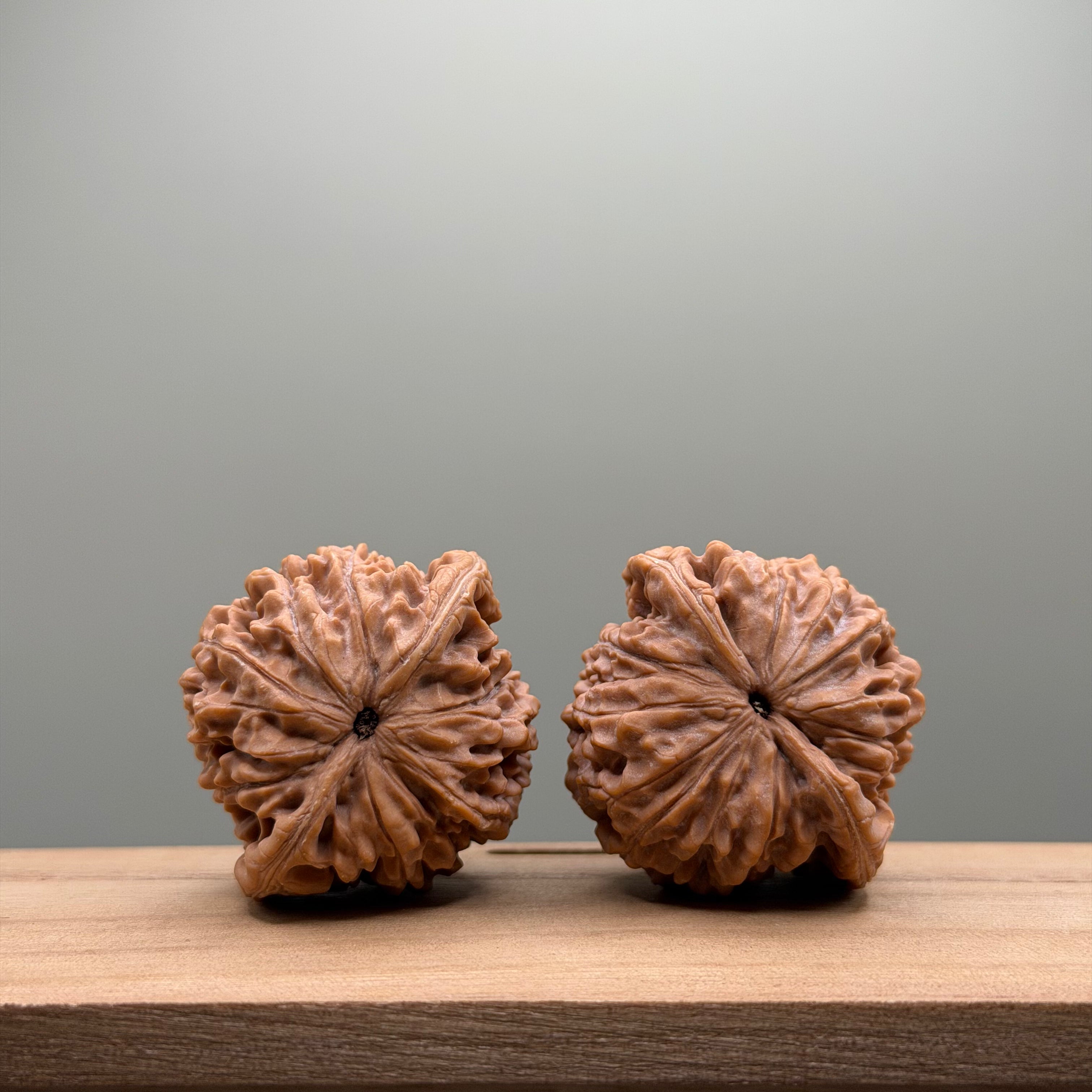 Eight-Faced Buddha Lion Head Walnut
