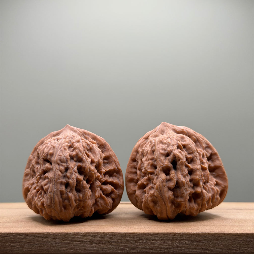 Pinggu Concave Base Lion Head Walnut