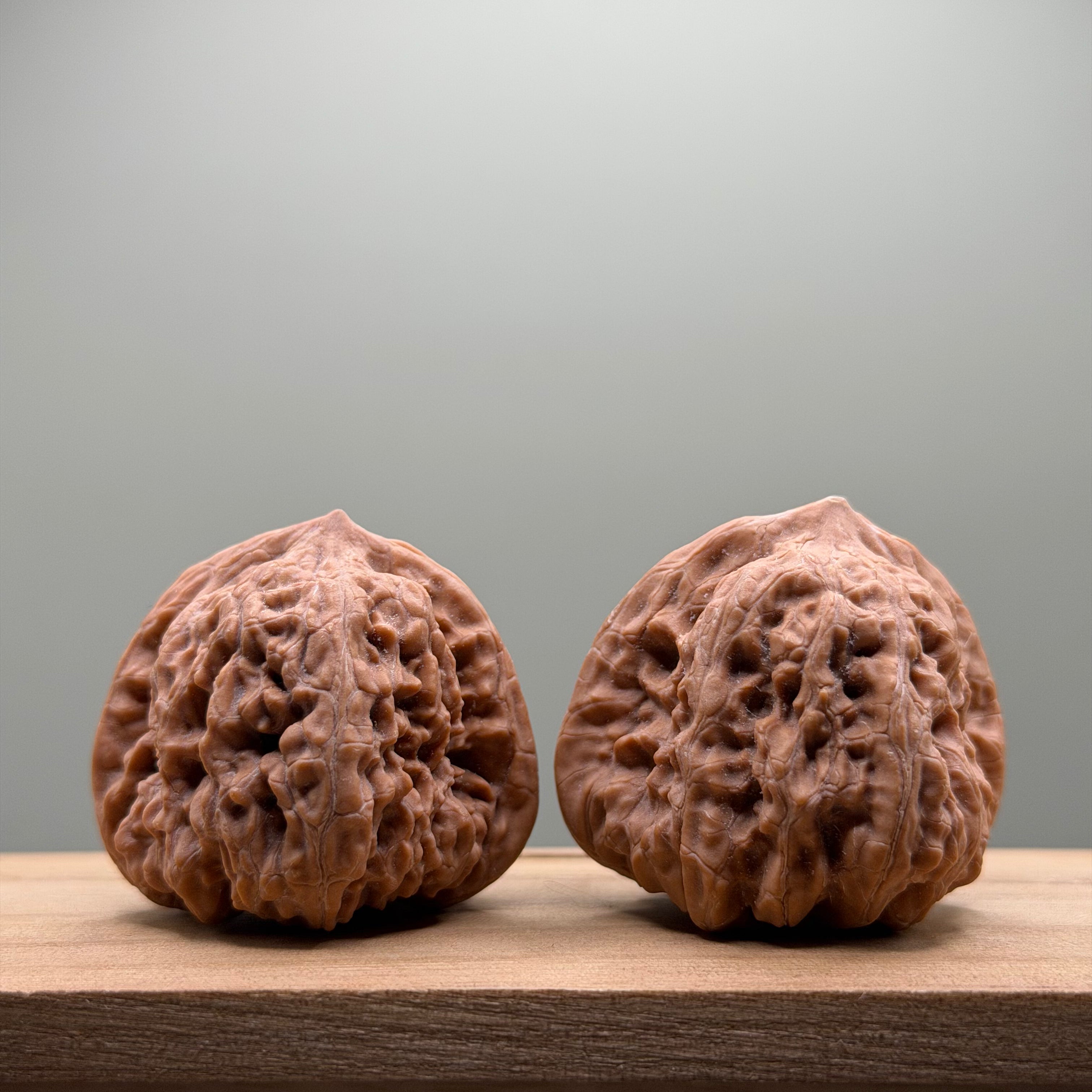 Pinggu Concave Base Lion Head Walnut