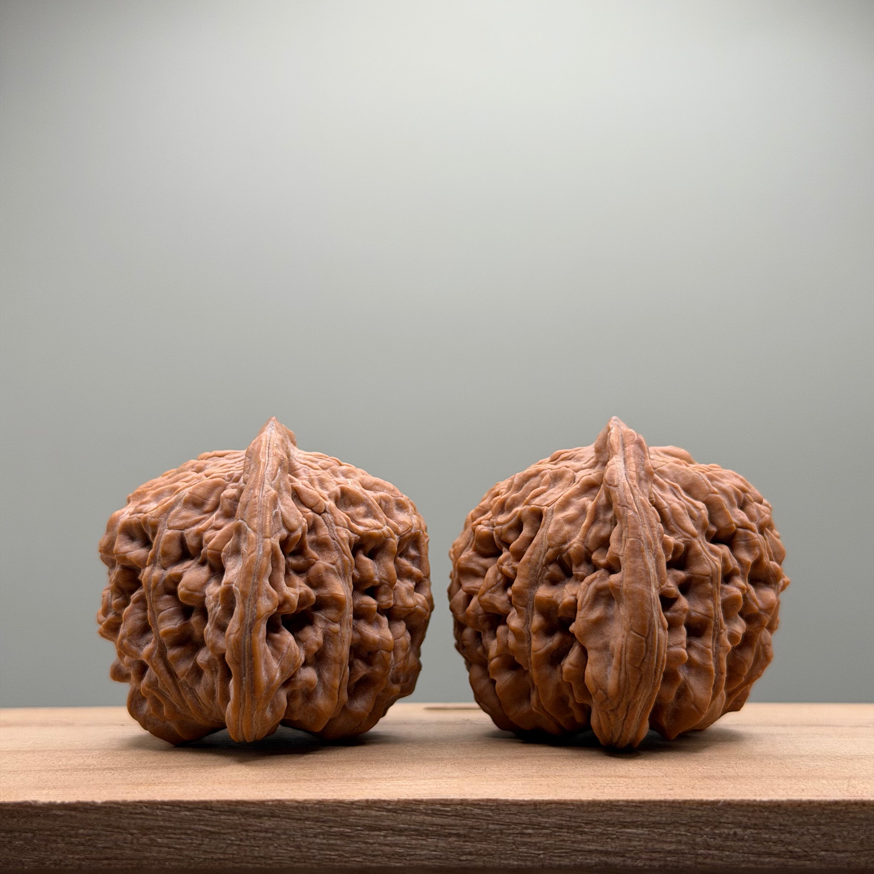 Si Zuo Lou Lion Head Walnut