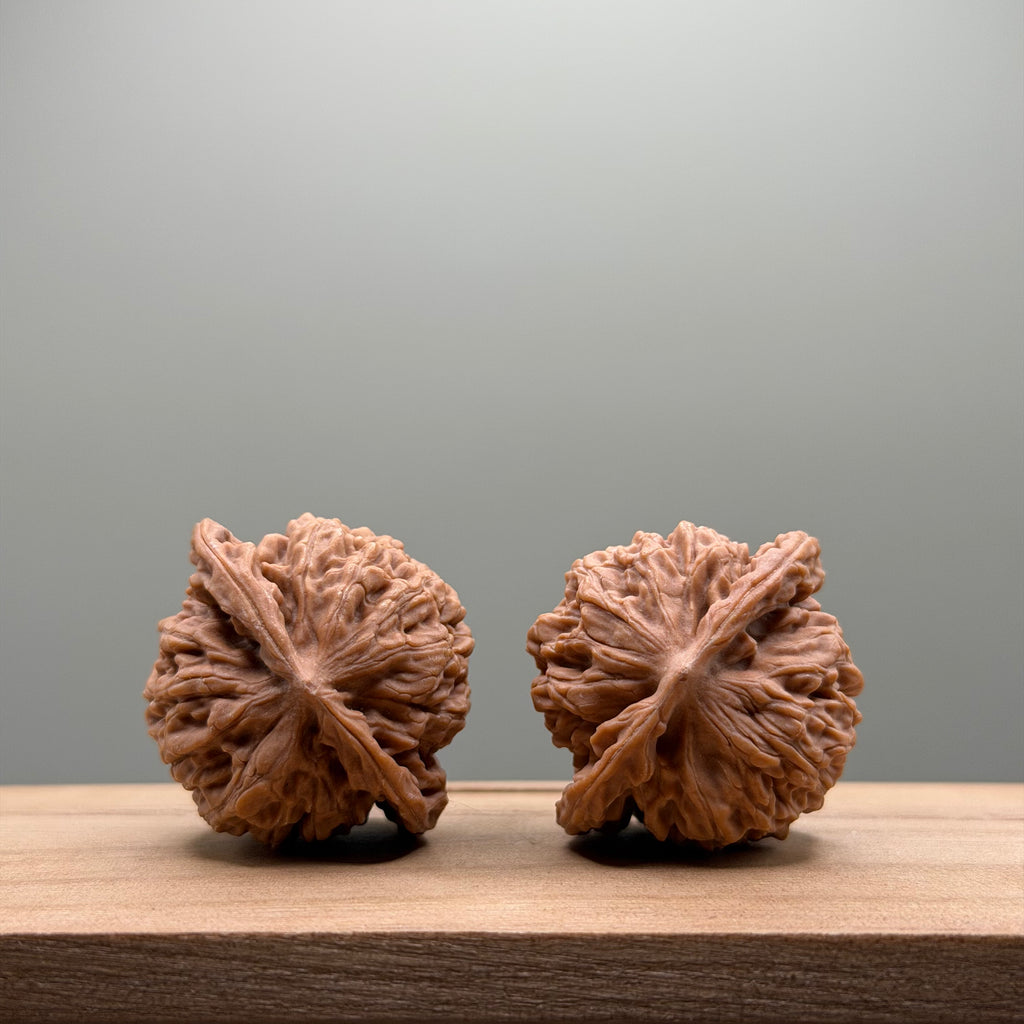 Eight-Faced Buddha Lion Head Walnut