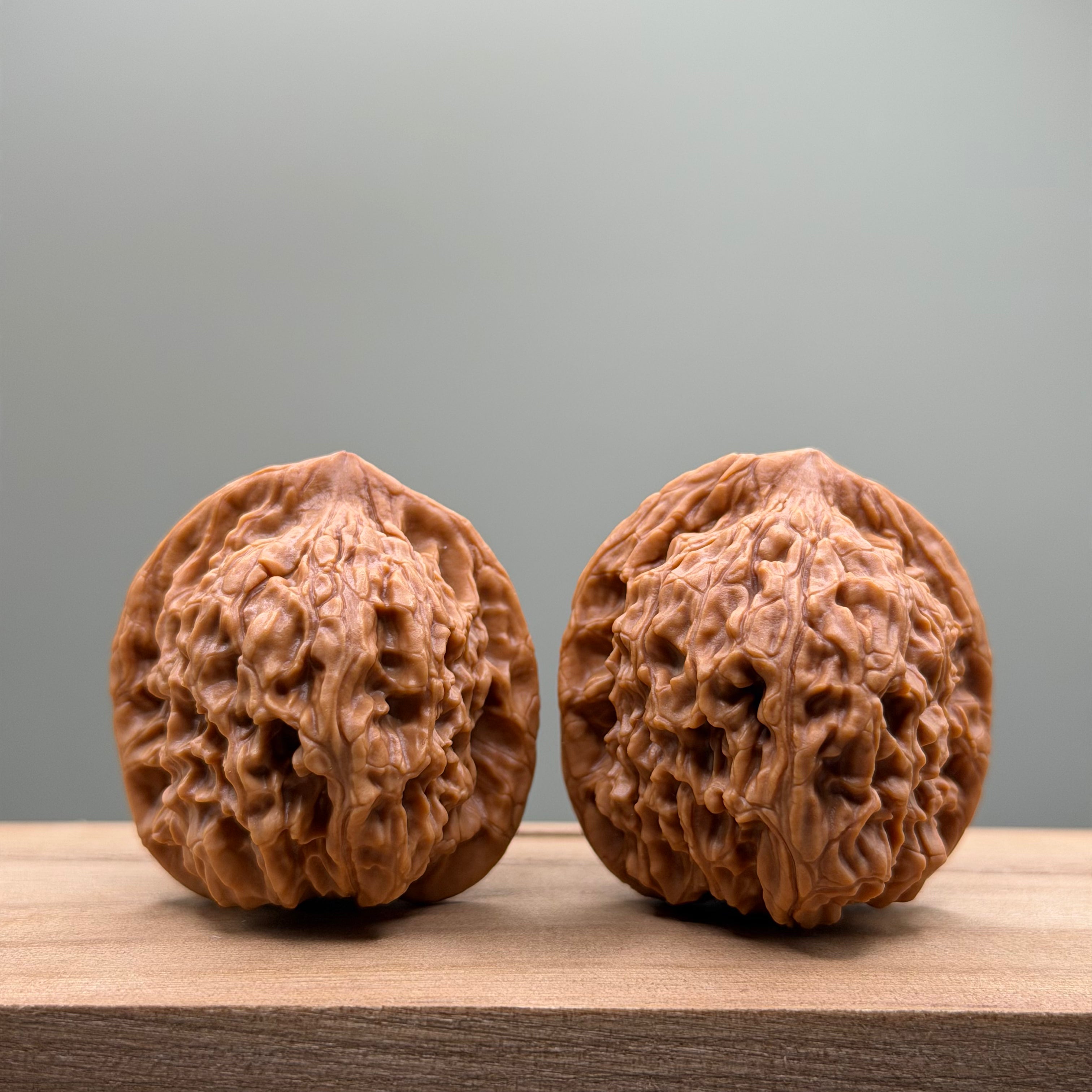 Red Lion Head Walnut