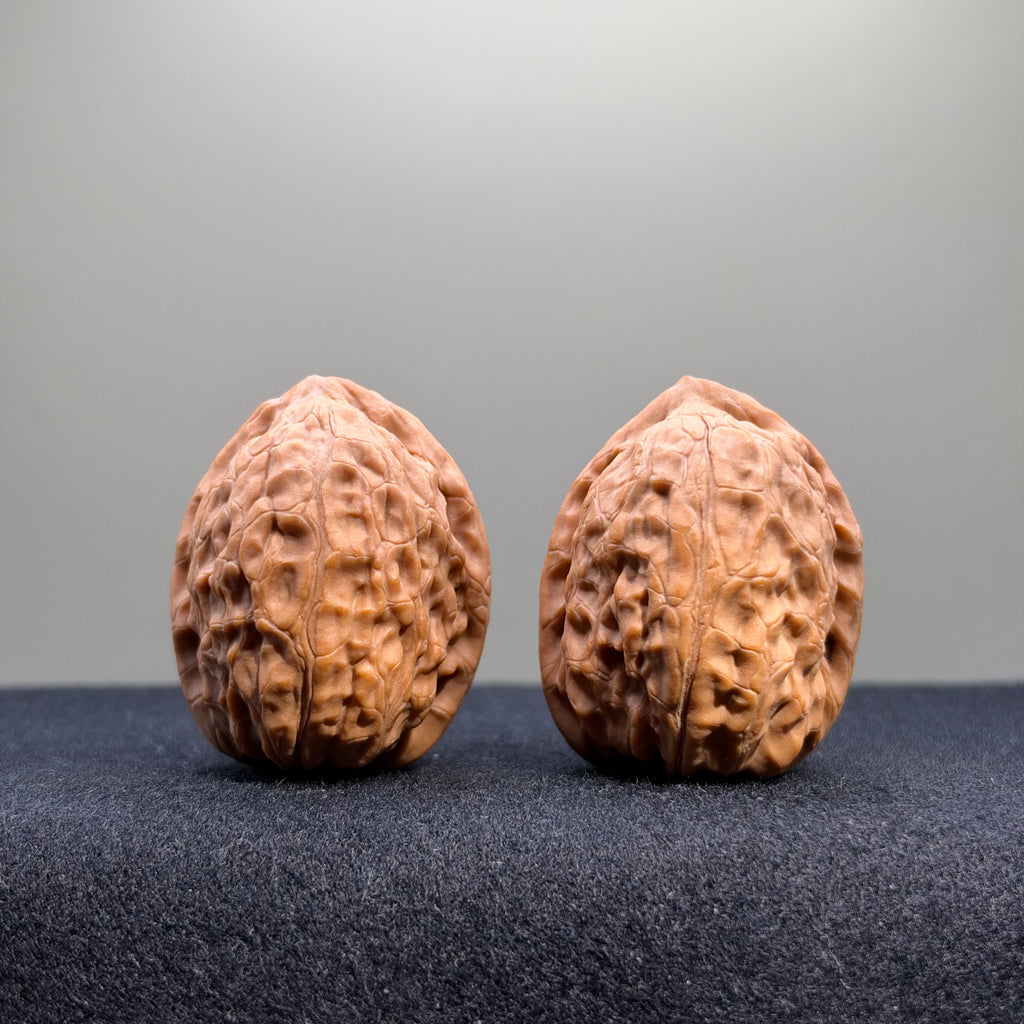 Pinggu Sheli Wenwan Walnut · 32mm · Natural · Collector Ritual