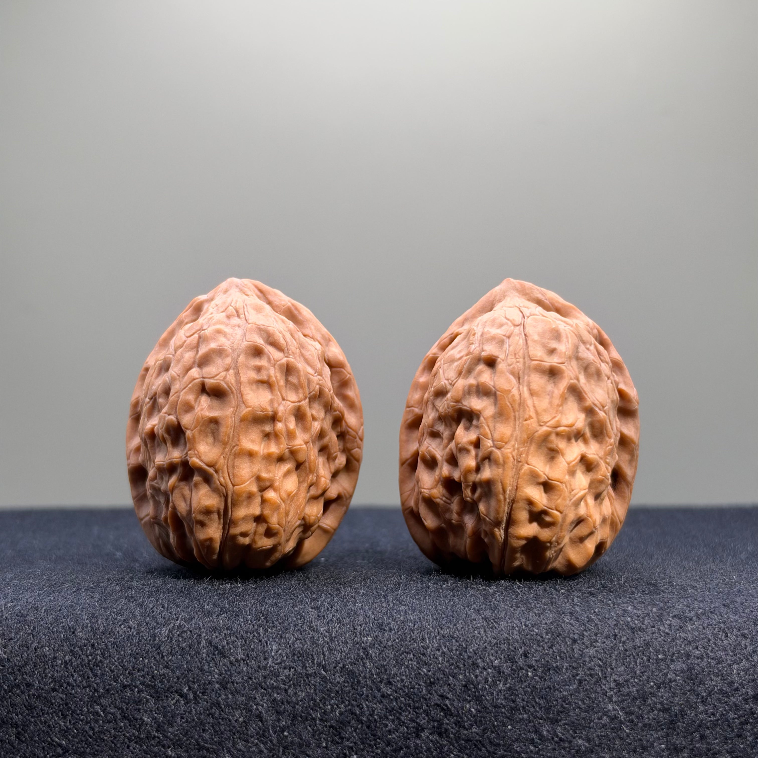 Pinggu Sheli Wenwan Walnut · 32mm · Natural · Collector Ritual