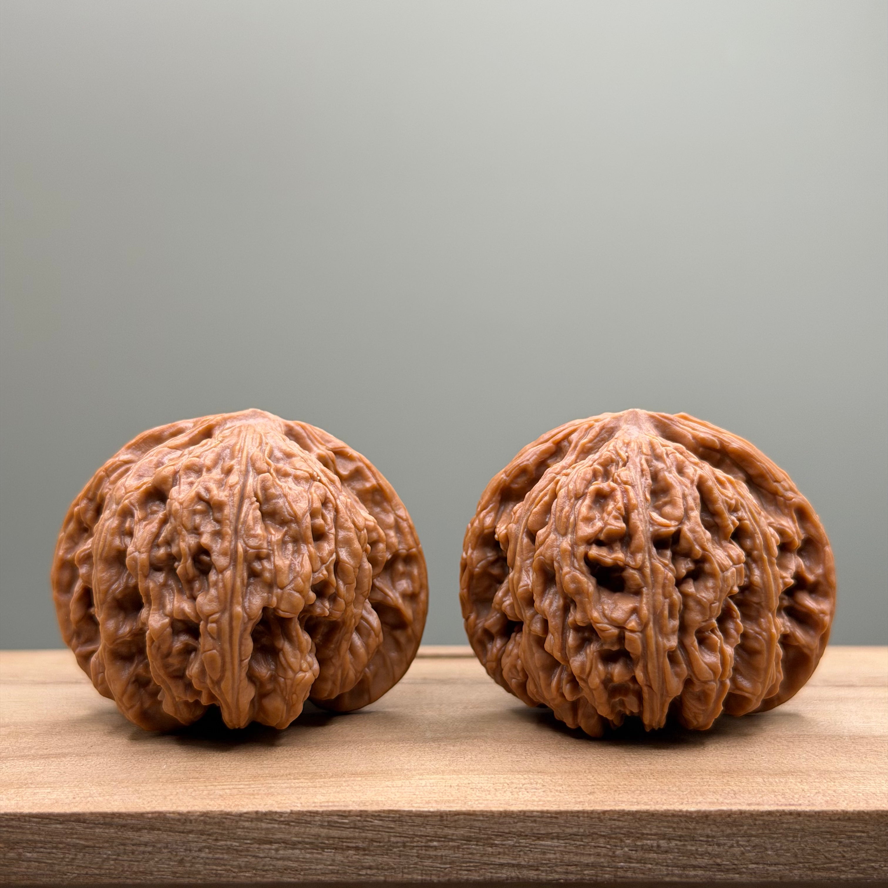 Dense Grain (Miwen) Lion Head Walnut