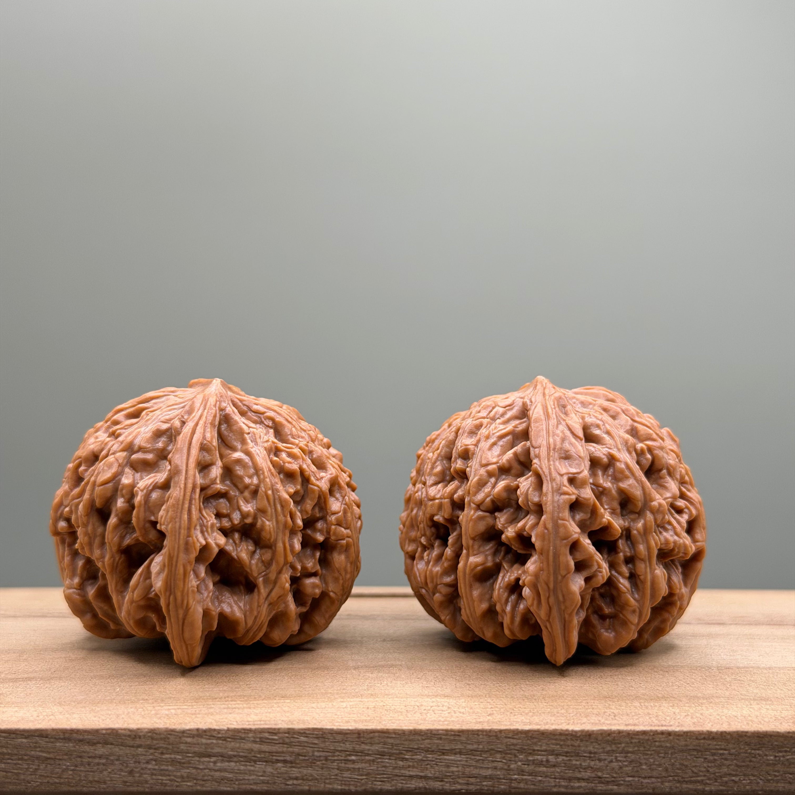 Dense Grain (Miwen) Lion Head Walnut