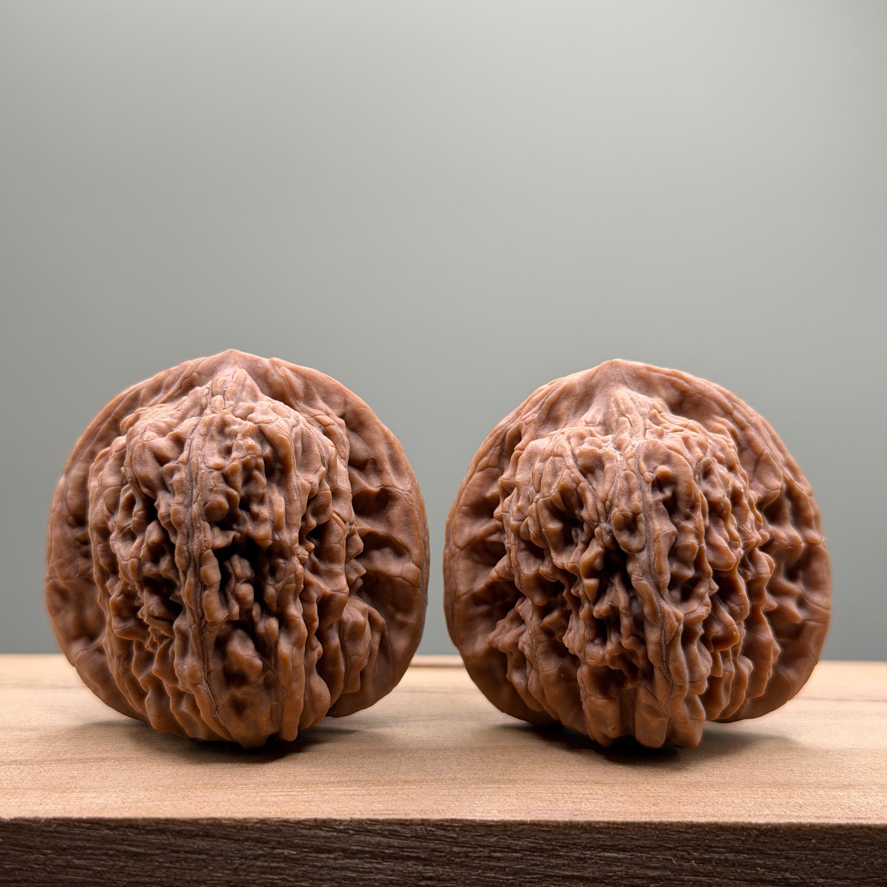 Four Towers Head Wenwan Walnut