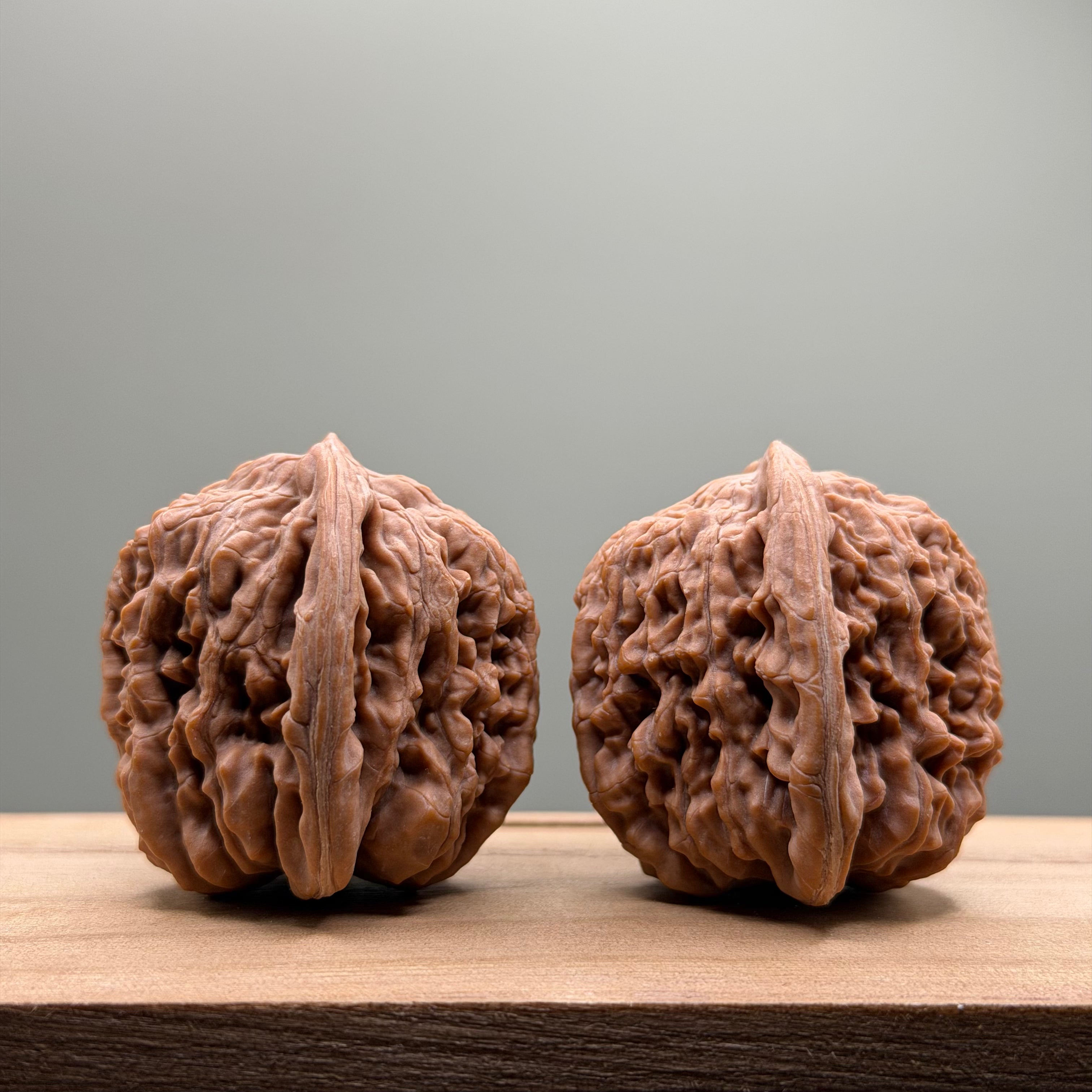 Four Towers Head Wenwan Walnut