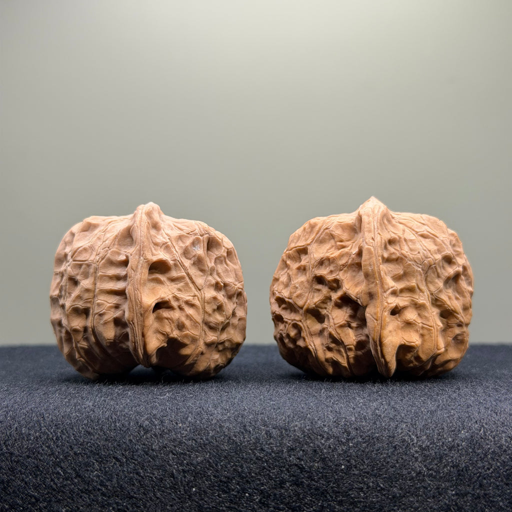 Pumpkin Wenwan Walnut · 40mm · Natural · Entry Ritual