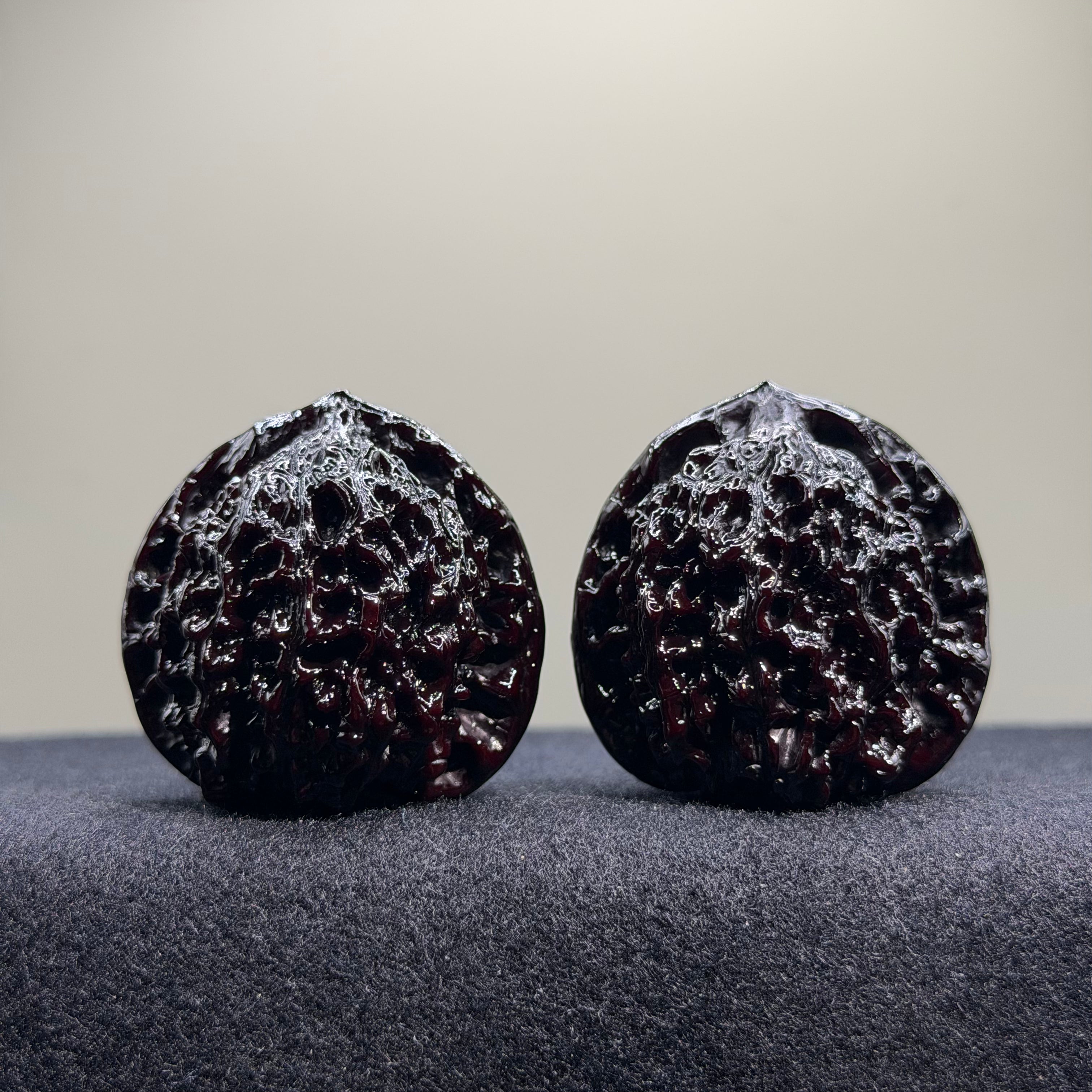 Official Hat Ground Buried Wenwan Walnut · 39mm · Select Ritual