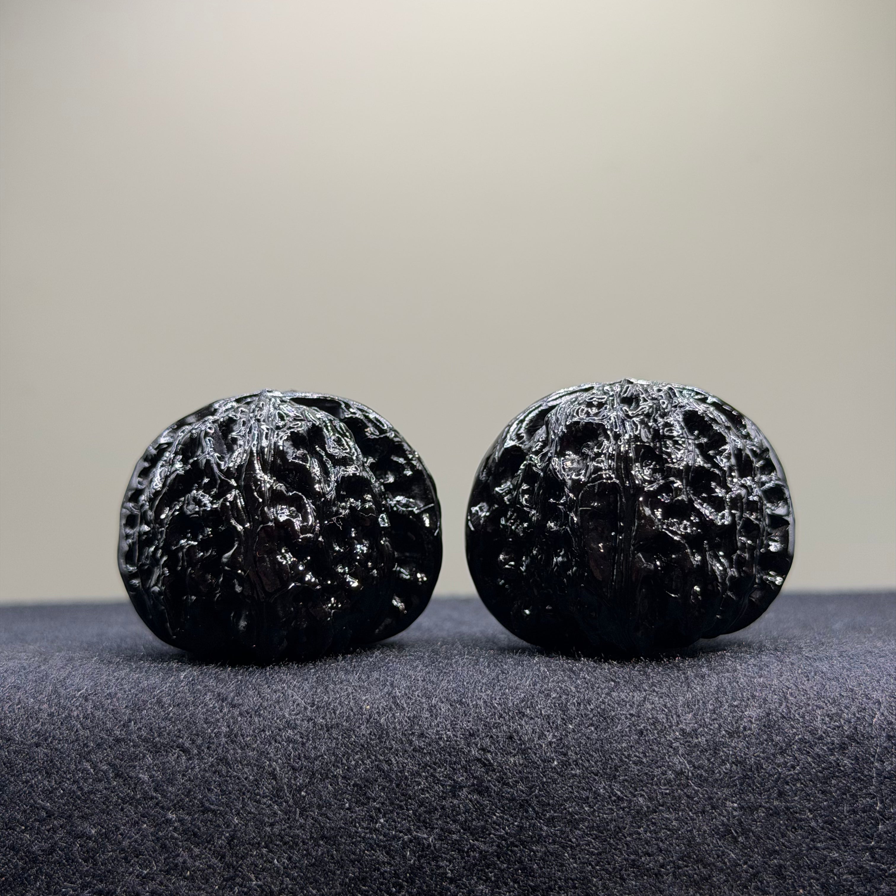 White Lion Ground Buried Wenwan Walnut · 37mm · Select Ritual