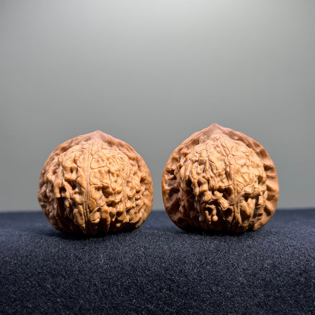 Longevity Peach Wenwan Walnut · 36mm · Natural · Select Ritual