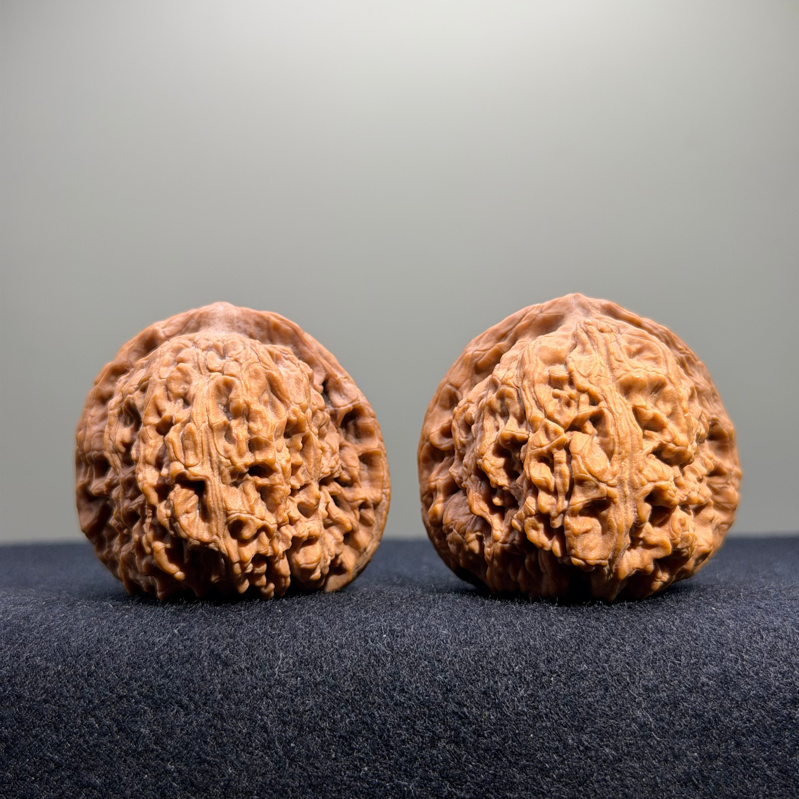 Nanjiang Stone Wenwan Walnut · 40mm · Natural · Premium Ritual
