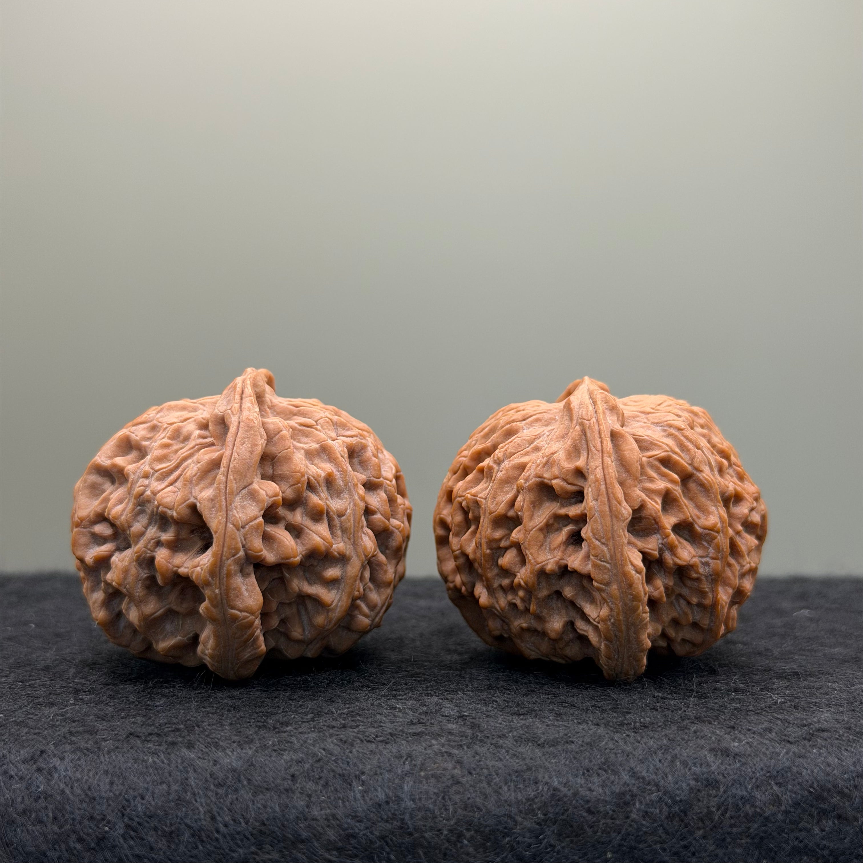 Apple Orchard Lion Head Wenwan Walnut