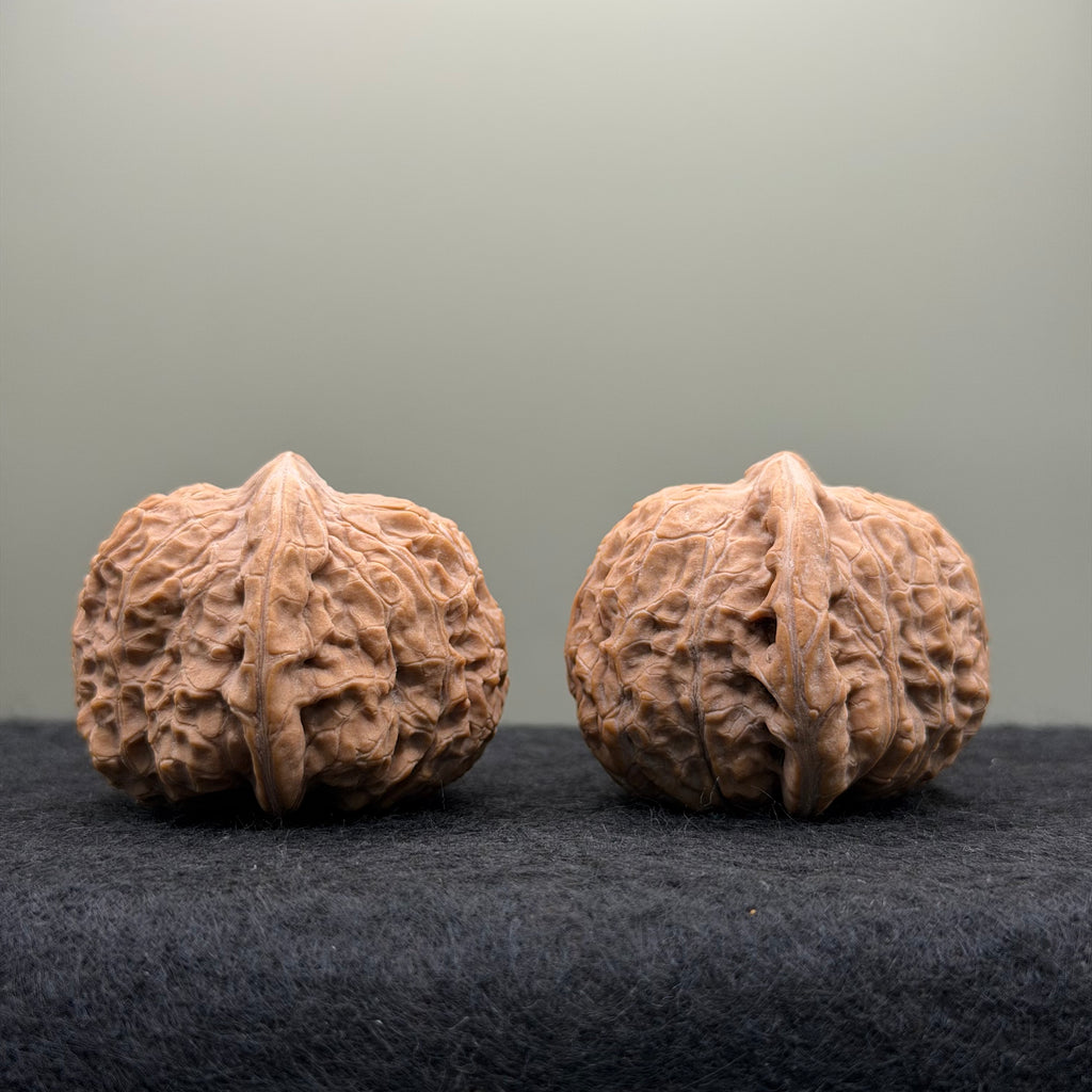 Pumpkin Lion Head Wenwan Walnut