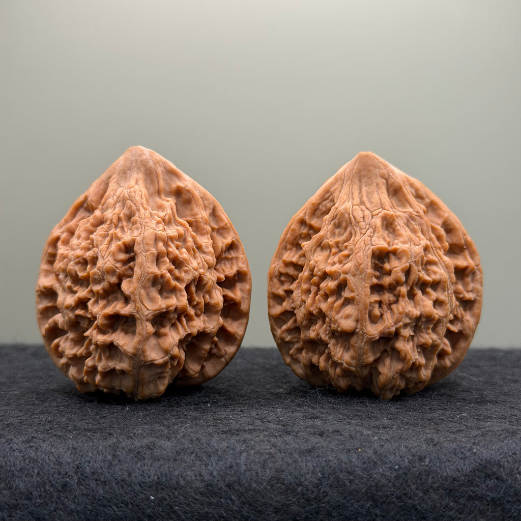 Kirin Pattern Wenwan Walnut
