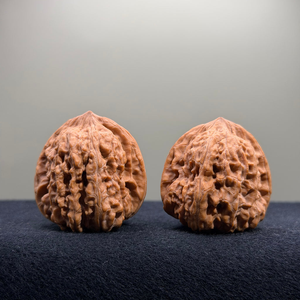 Pinggu Concave Base Wenwan Walnut · 35mm · Natural · Premium Ritual