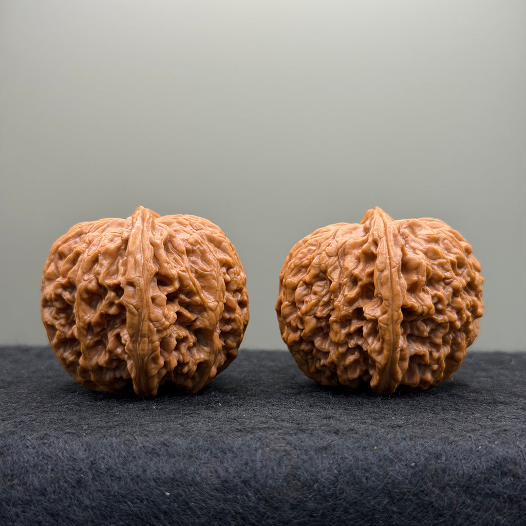 Kirin Pillow Wenwan Walnut