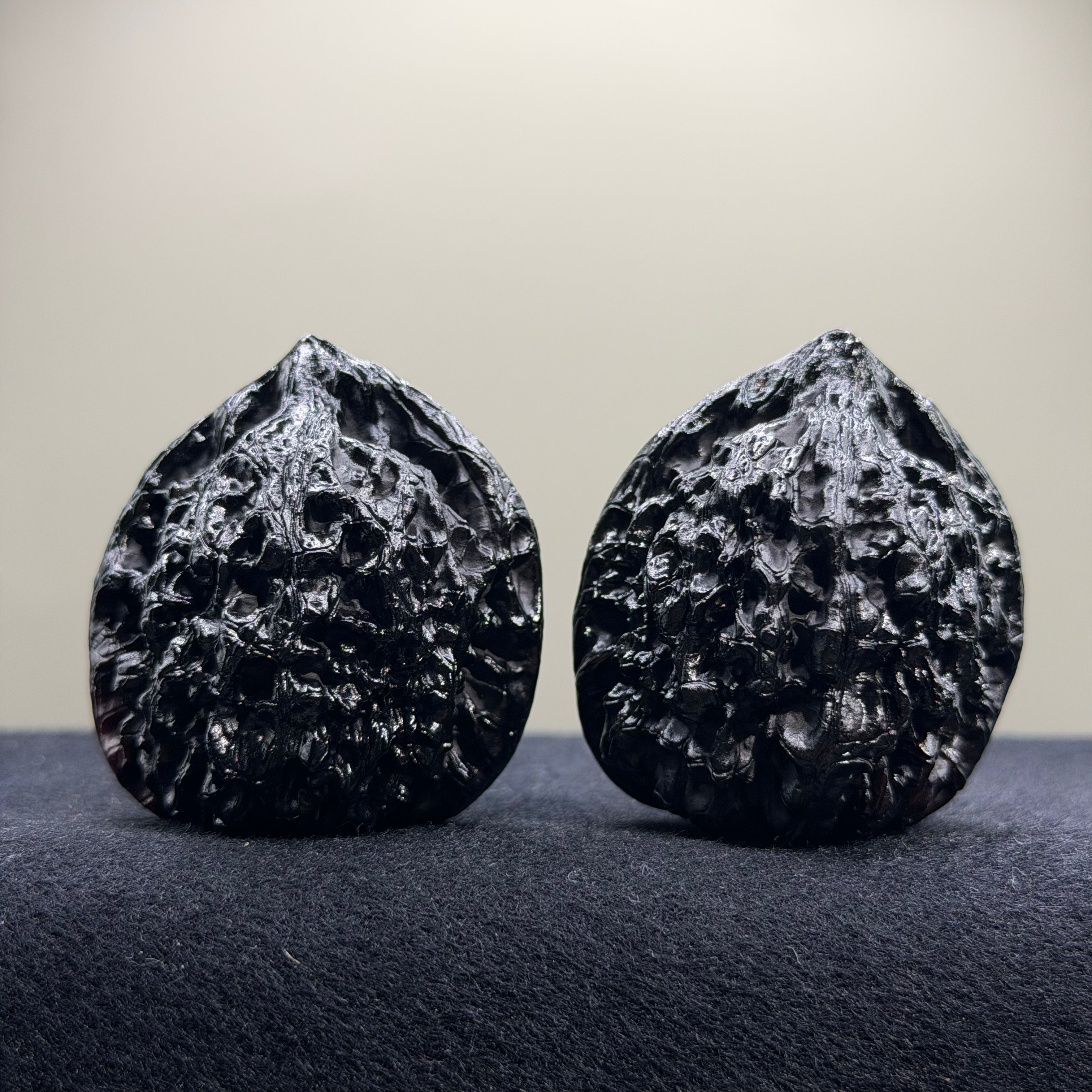 Ghost Rider · Chicken Heart Ground Buried Wenwan Walnut · 42mm · Select Ritual