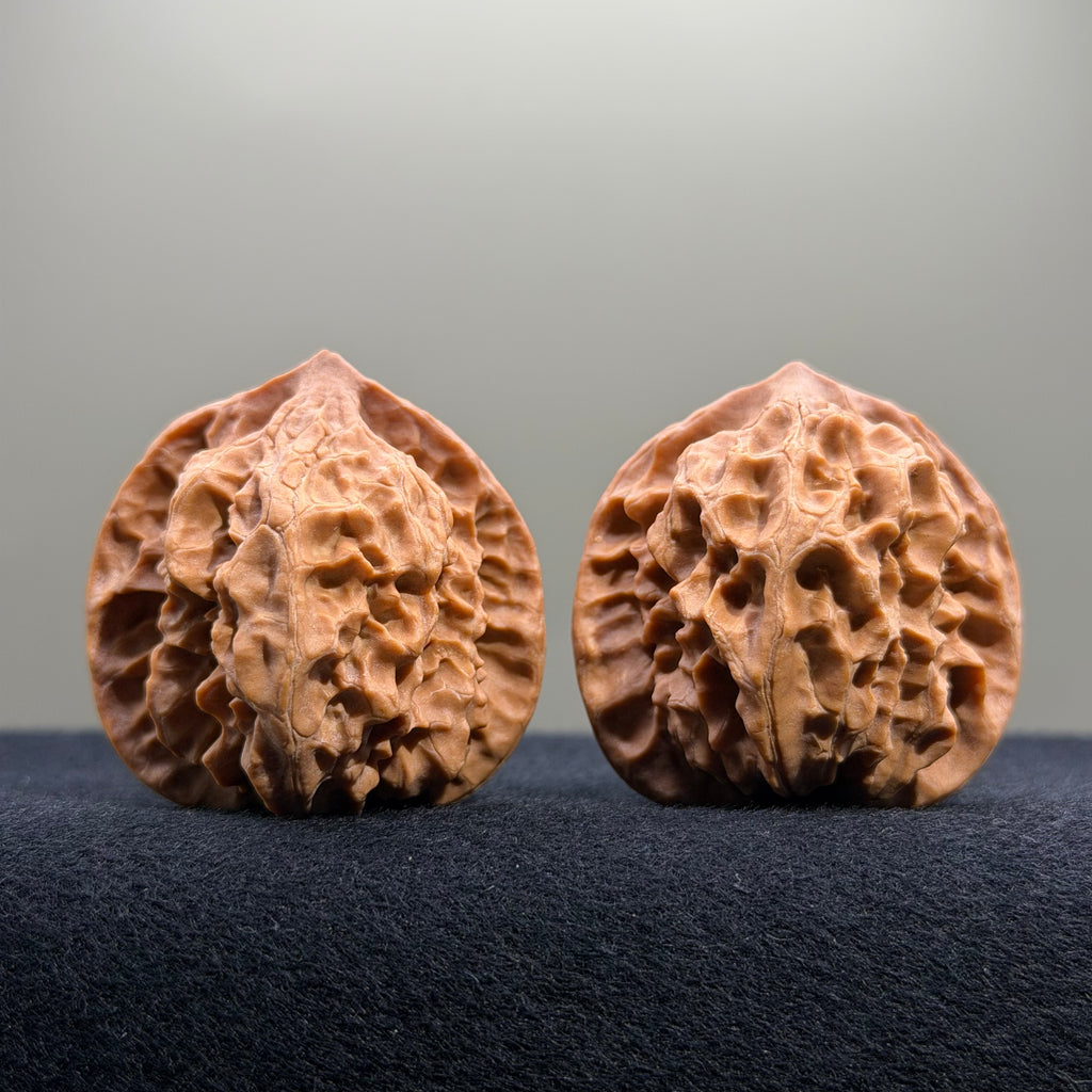 First Love Wenwan Walnut · 39mm · Natural · Select Ritual