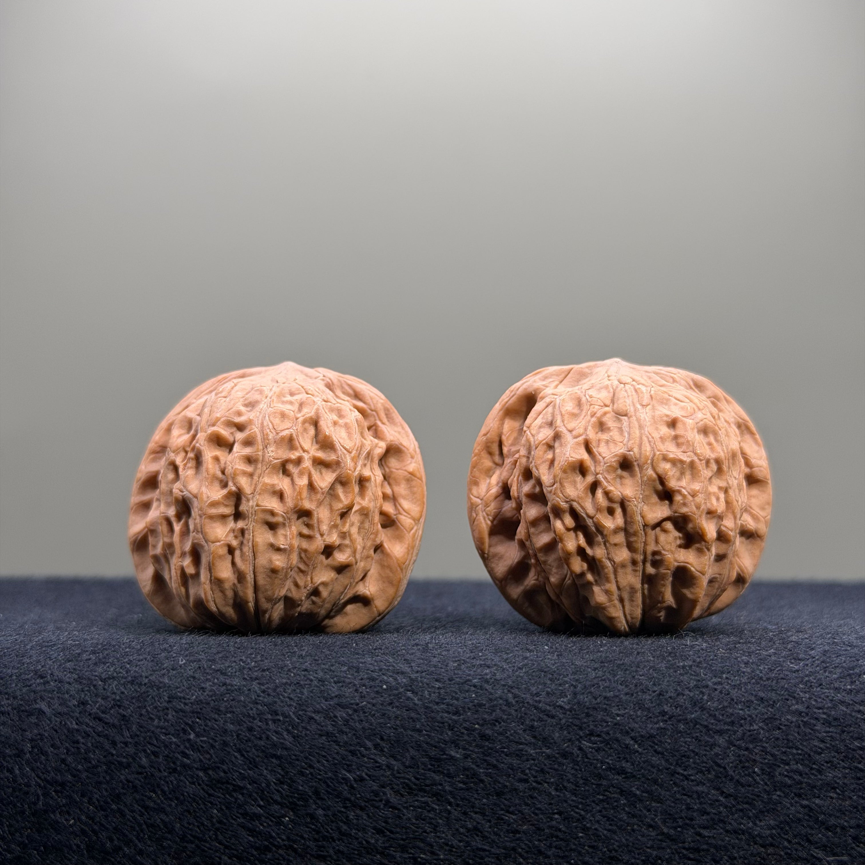 Iron Hammer Wenwan Walnut · 34mm · Natural · Entry Ritual