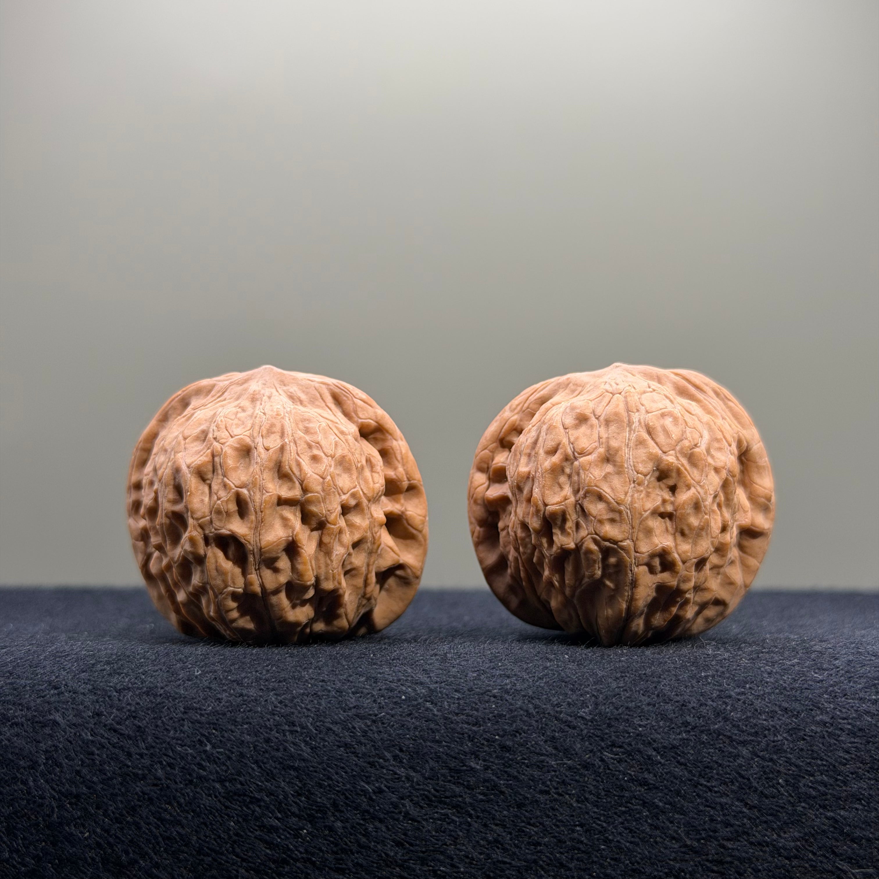 Iron Hammer Wenwan Walnut · 34mm · Natural · Entry Ritual
