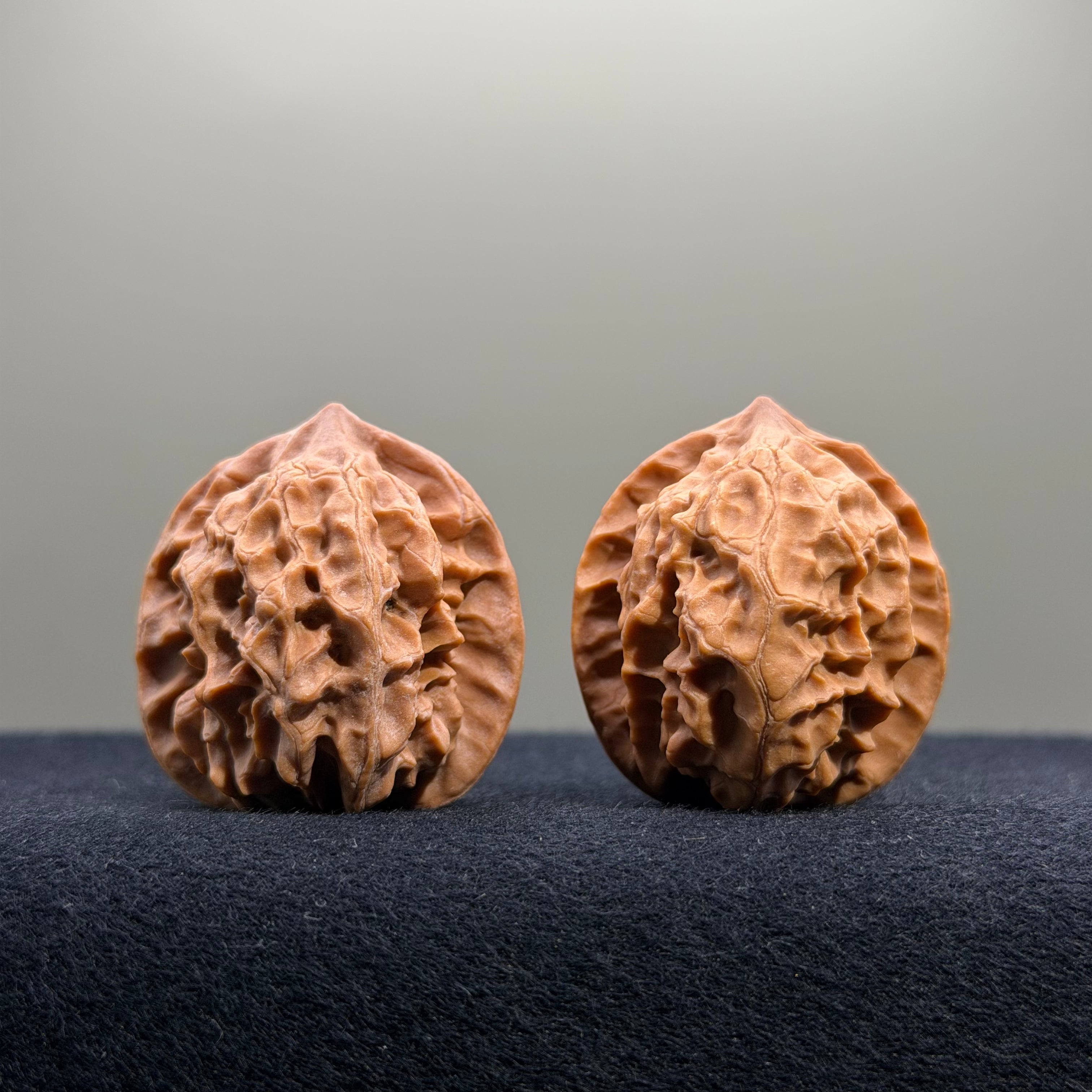 First Love Wenwan Walnut · 32mm · Natural · Entry Ritual