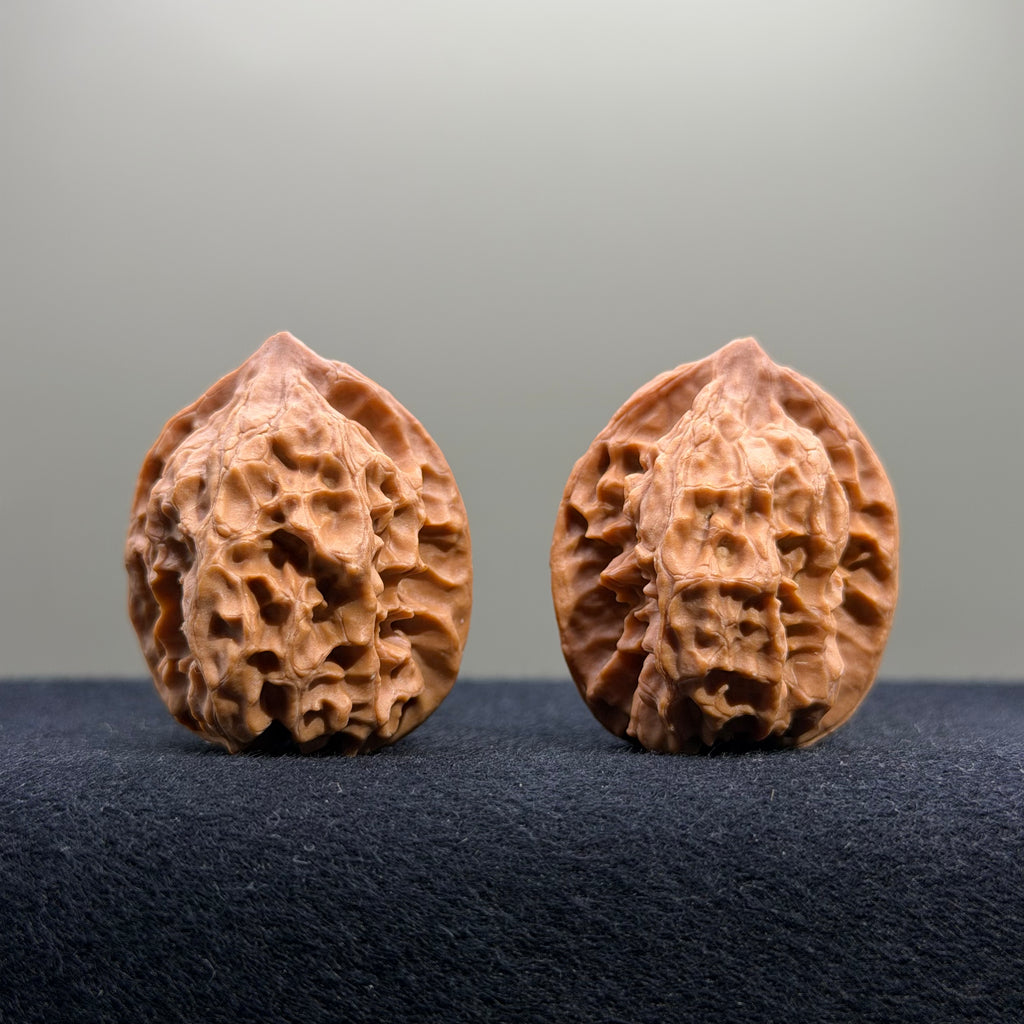First Love Wenwan Walnut · 32mm · Natural · Entry Ritual
