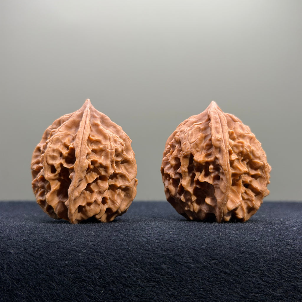 First Love Wenwan Walnut · 32mm · Natural · Entry Ritual