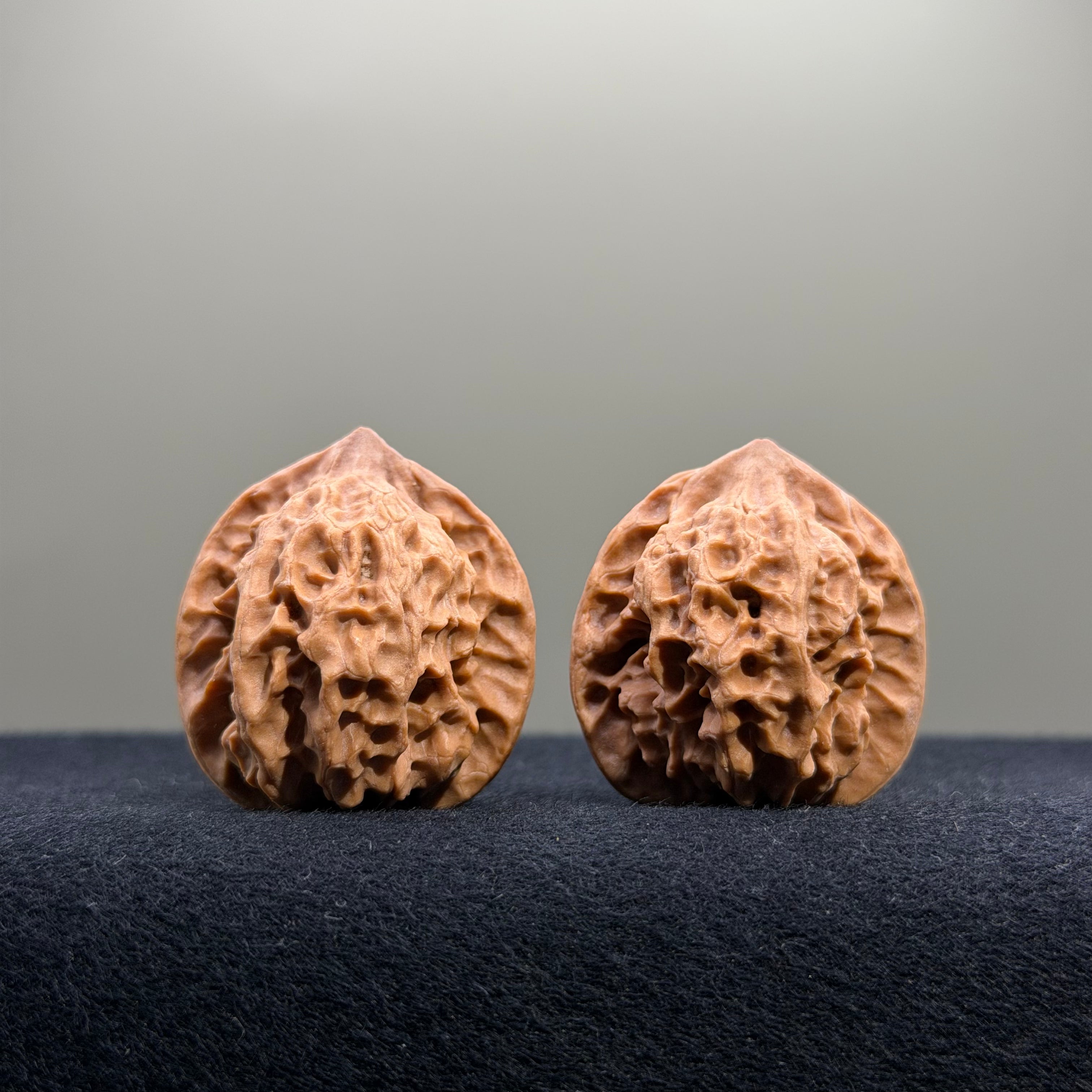 First Love Wenwan Walnut · 30mm · Natural · Entry Ritual