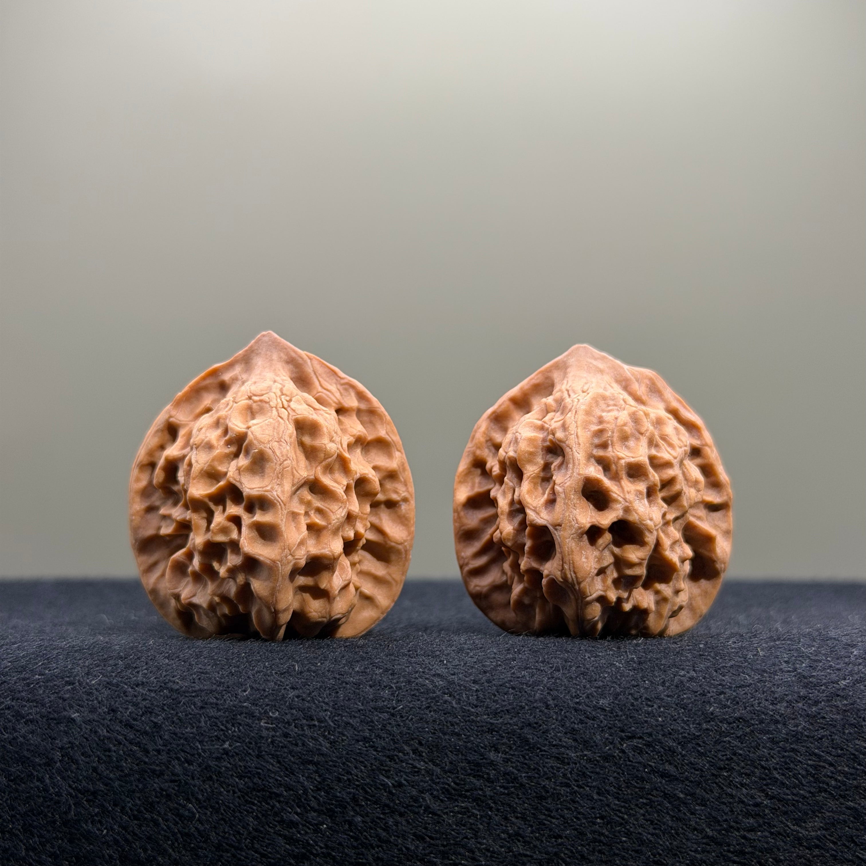 First Love Wenwan Walnut · 30mm · Natural · Entry Ritual