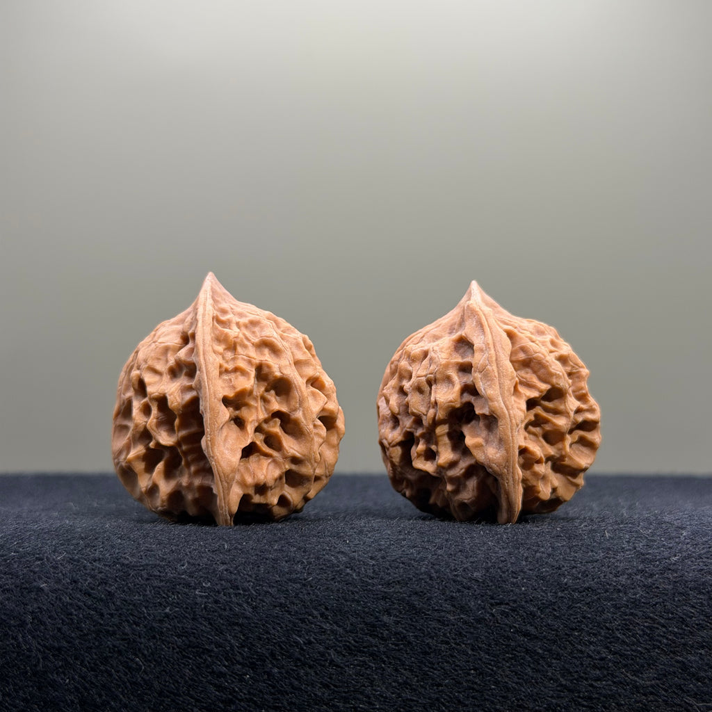 First Love Wenwan Walnut · 30mm · Natural · Entry Ritual