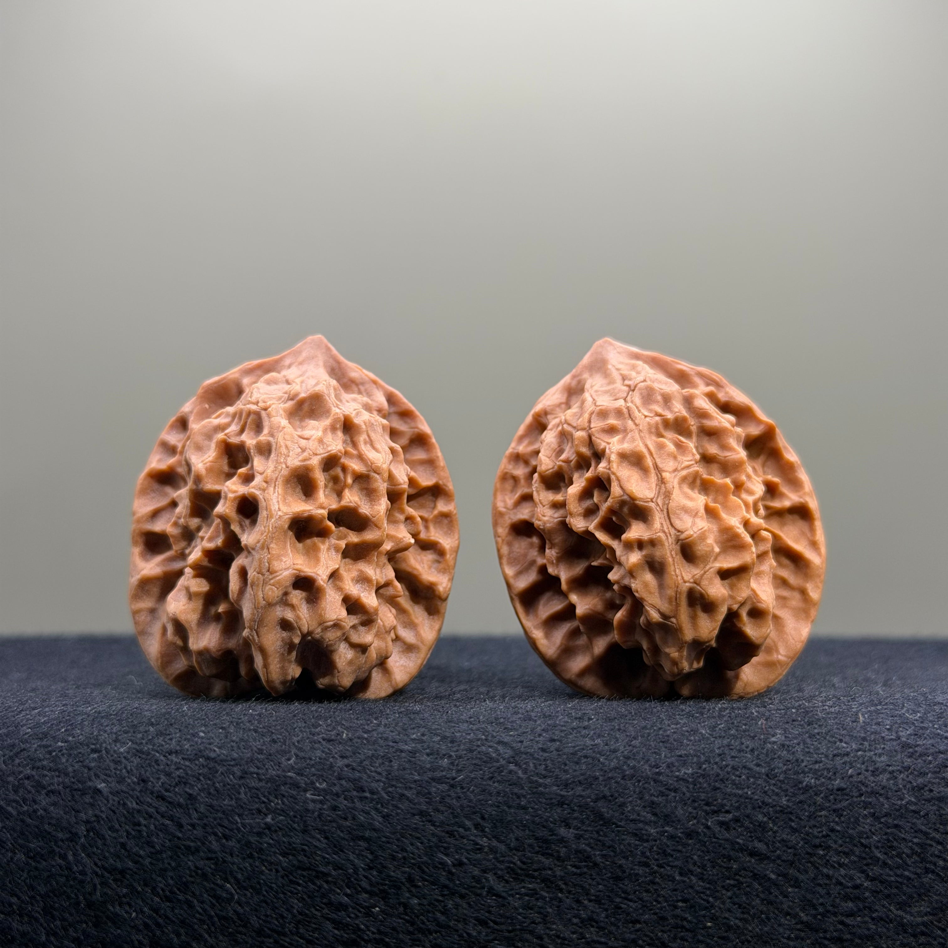 First Love Wenwan Walnut · 33mm · Natural · Entry Ritual