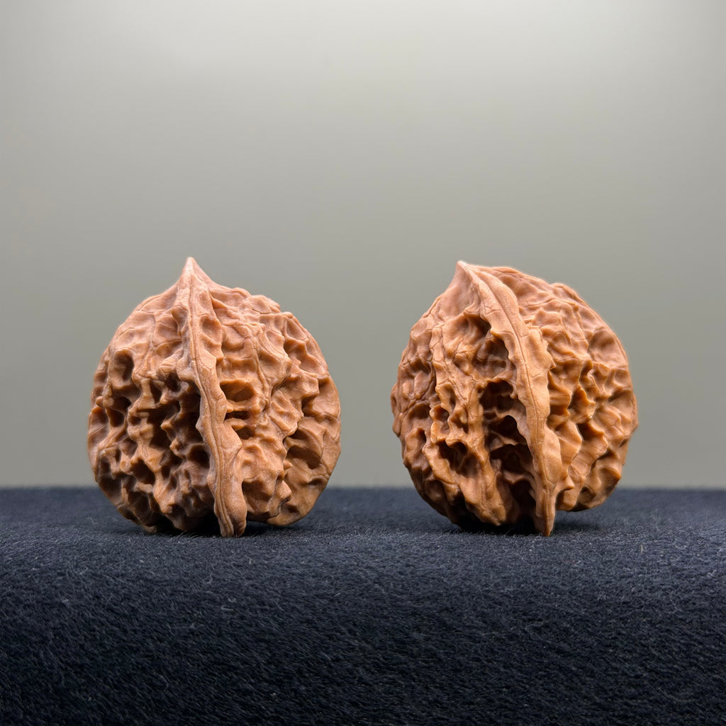 First Love Wenwan Walnut · 33mm · Natural · Entry Ritual
