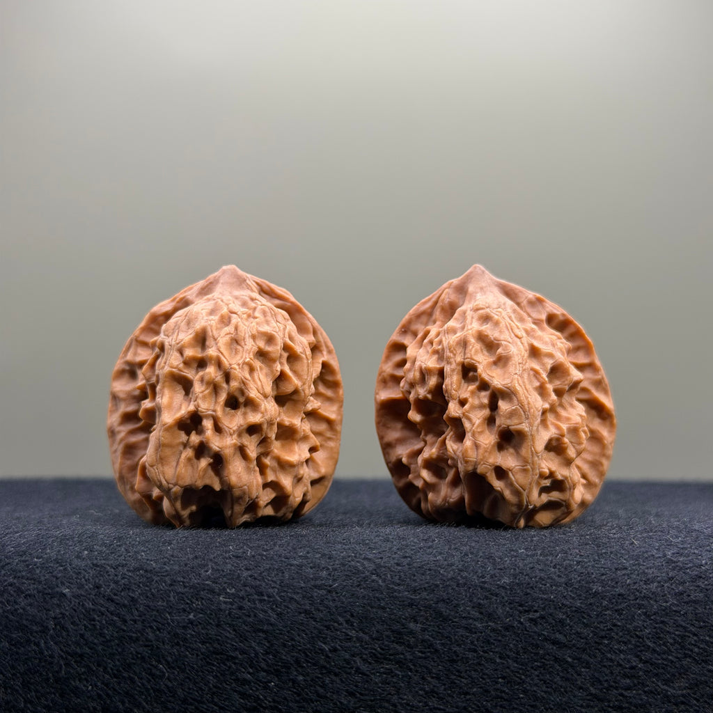 First Love Wenwan Walnut · 32mm · Natural · Entry Ritual