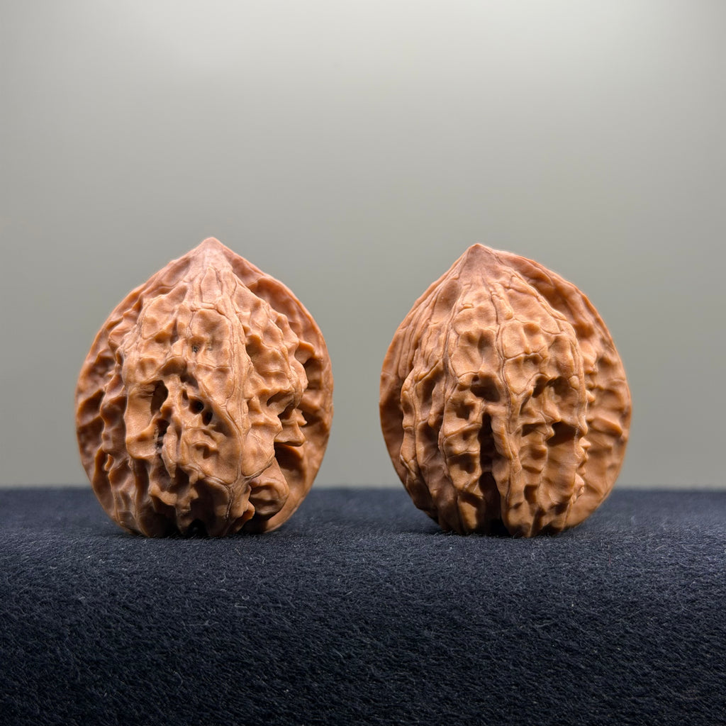 First Love Wenwan Walnut · 34mm · Natural · Entry Ritual