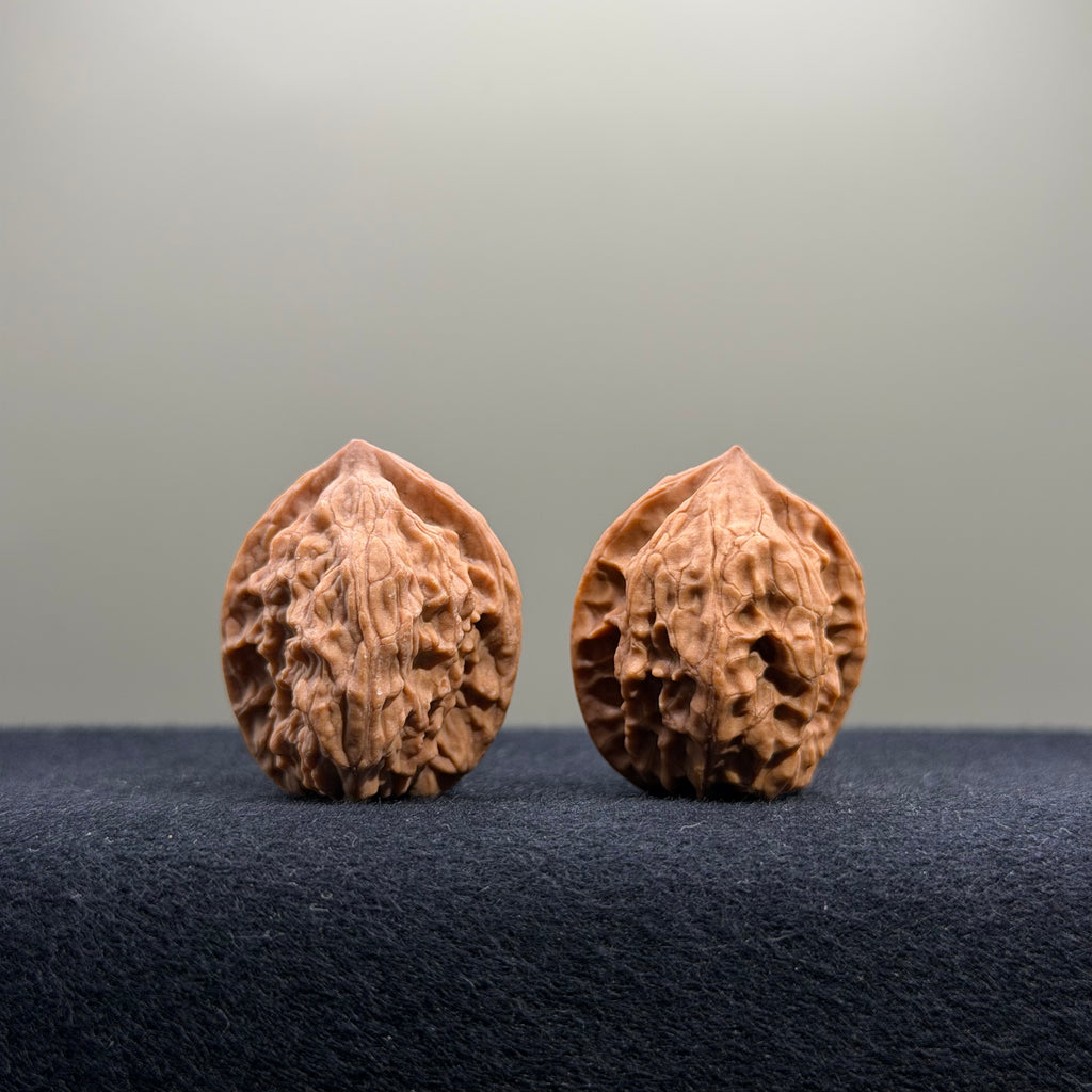 First Love Wenwan Walnut · 26mm · Natural · Entry Ritual