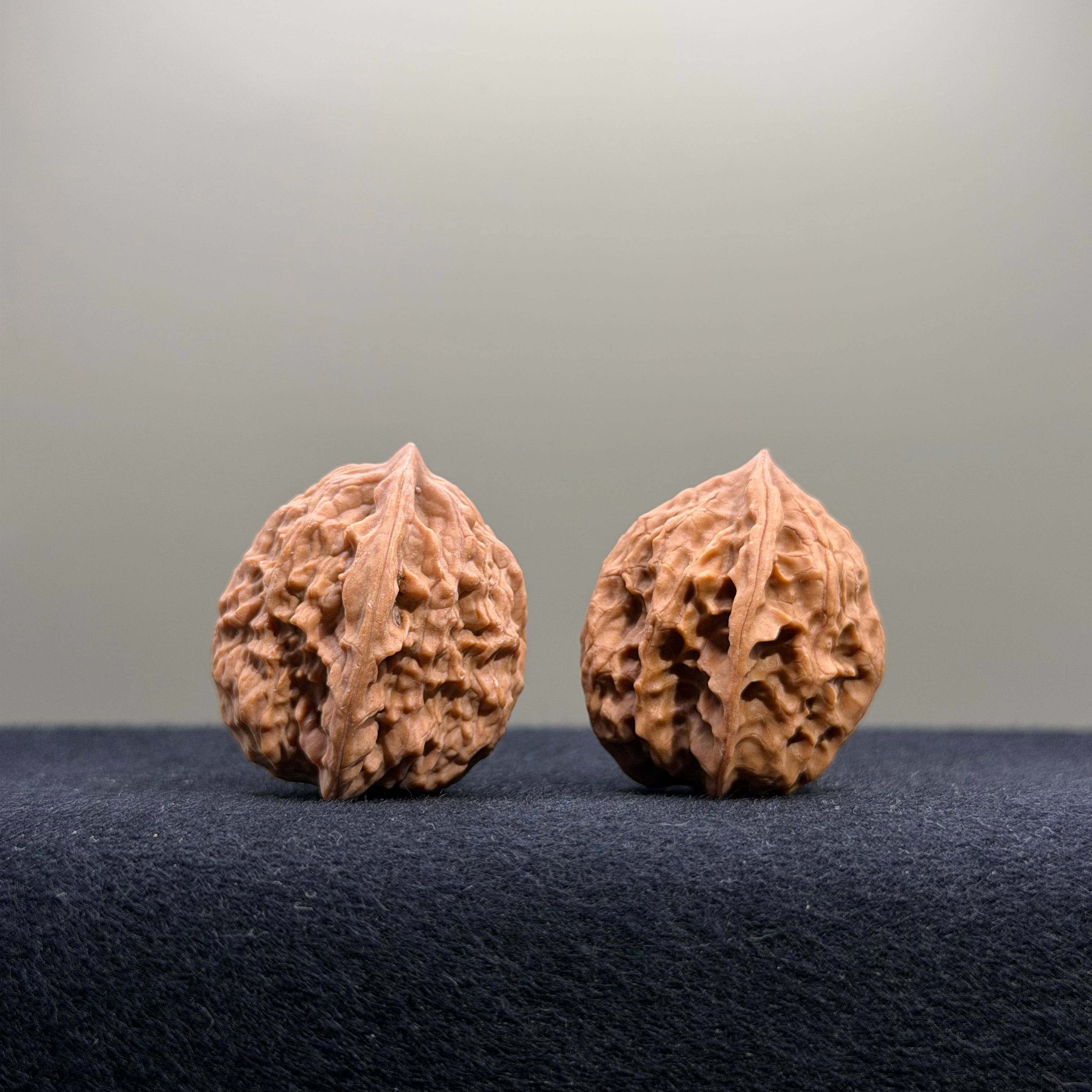 First Love Wenwan Walnut · 26mm · Natural · Entry Ritual